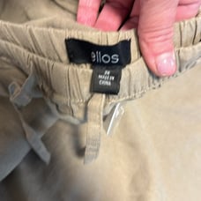 Linen pants new with partial tags
