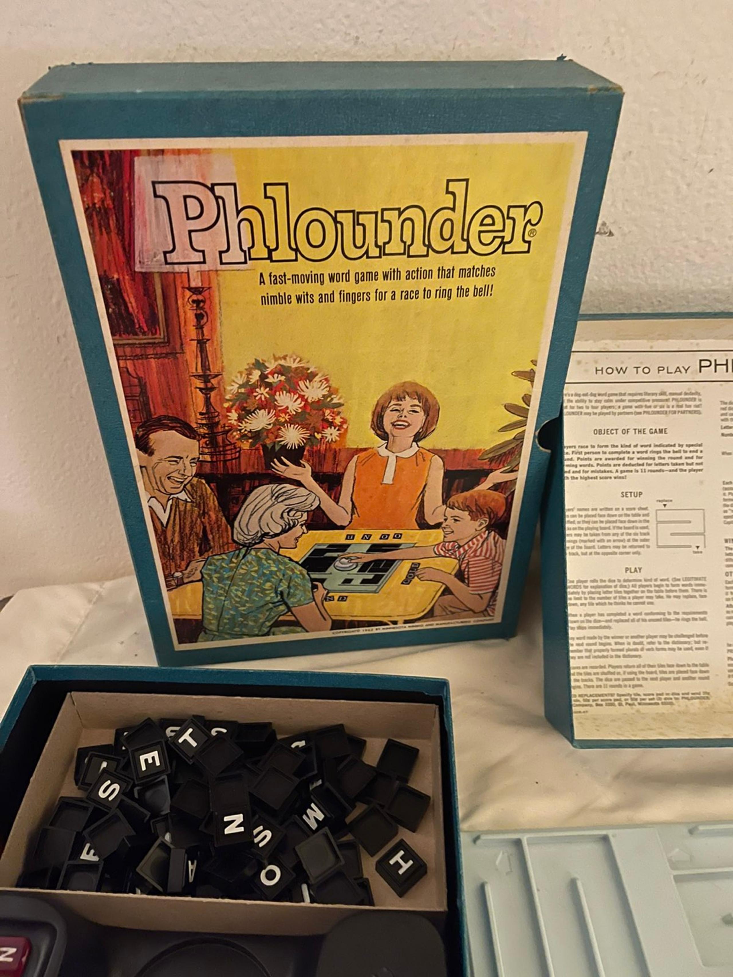 Phlounder Bookshelf Board Game Vintage 1962 3M Complete w/ Bell