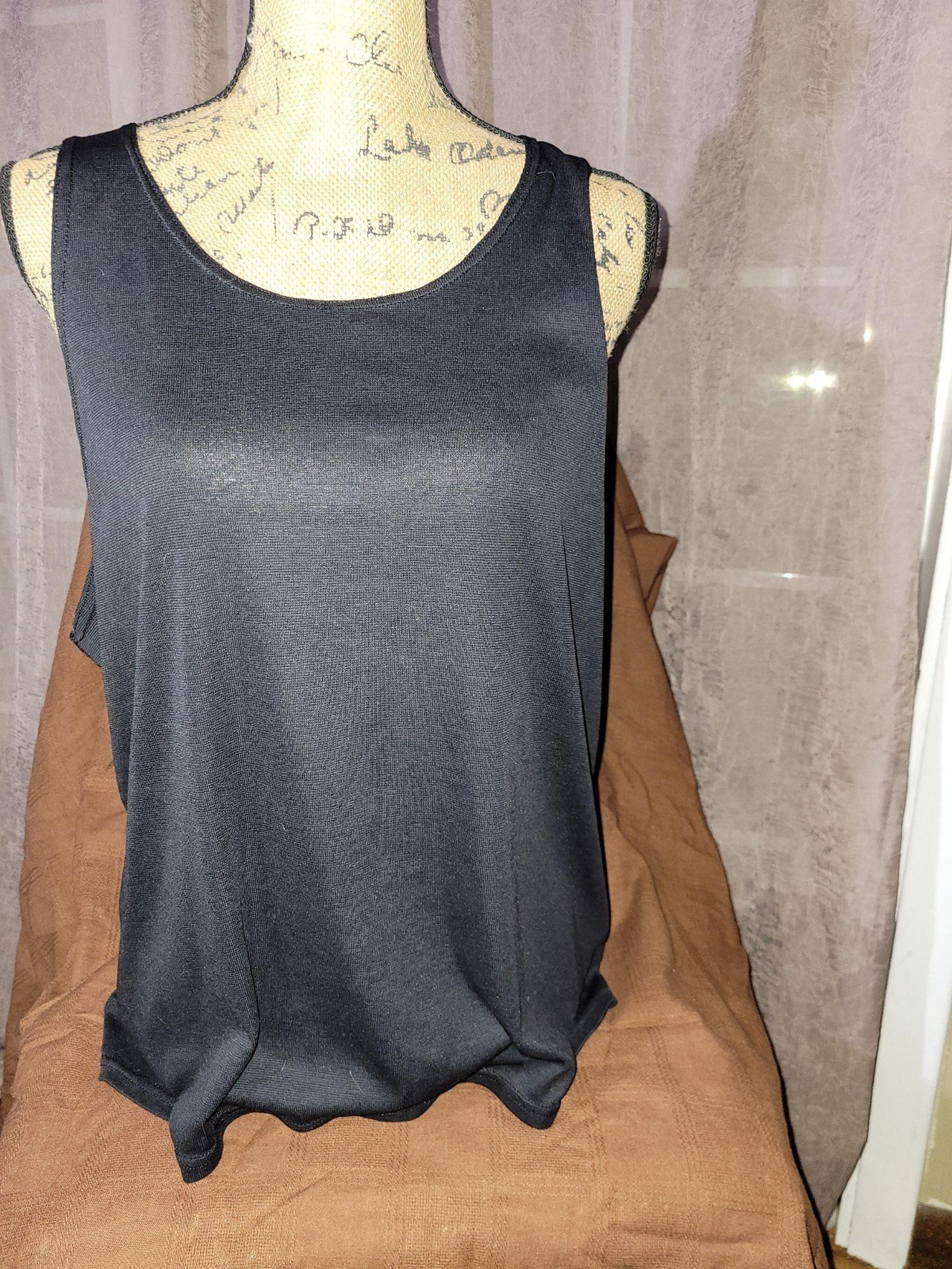 PRE-OWNED PATAGONIA WOMENS CAPILENE BLACK TANK TOP SIZE L. MADE IN "USA".