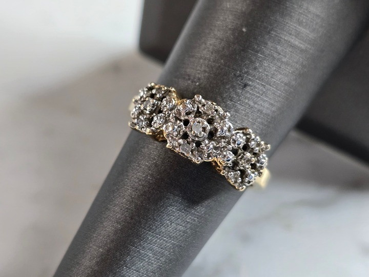 Womens Vintage Estate 10K Yellow Gold Diamond Flower Ring 3.6g E6559