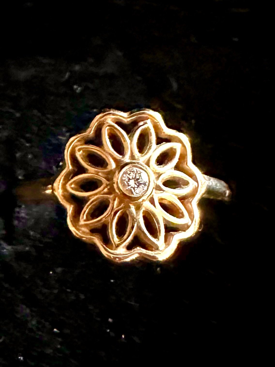 RARE‼️Retired‼️Pandora 14K Golden Radiance Diamond G585 ALE Ring size 5.5 approx