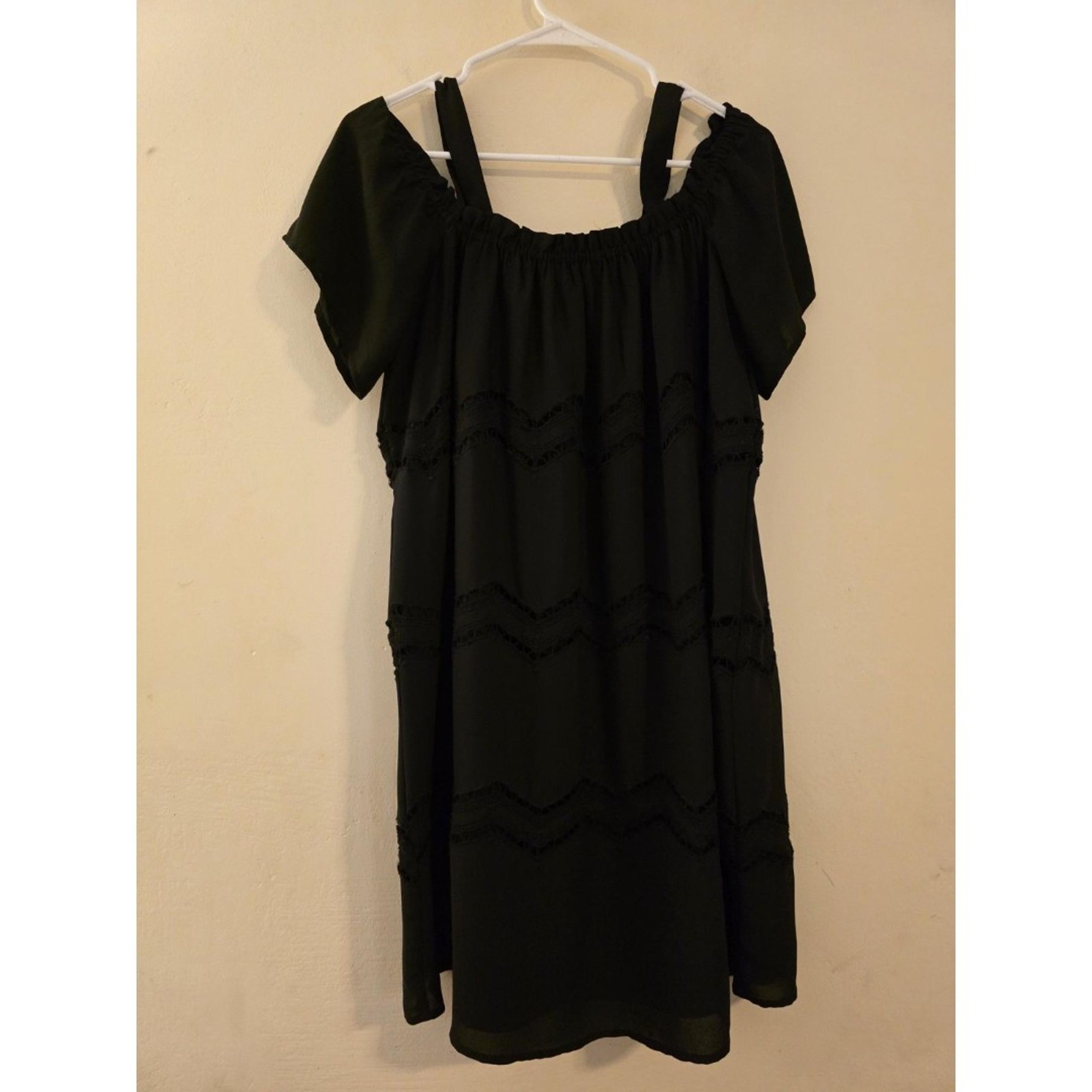 Loft Women's Size Medium Black Lined Chevron Embroidered Mini Dress