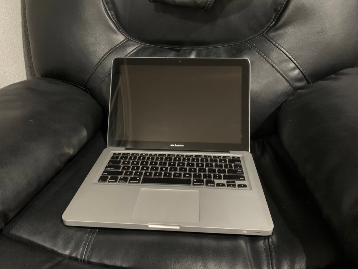 MacBook Pro 13 with 8GB Ram 256GB SSD