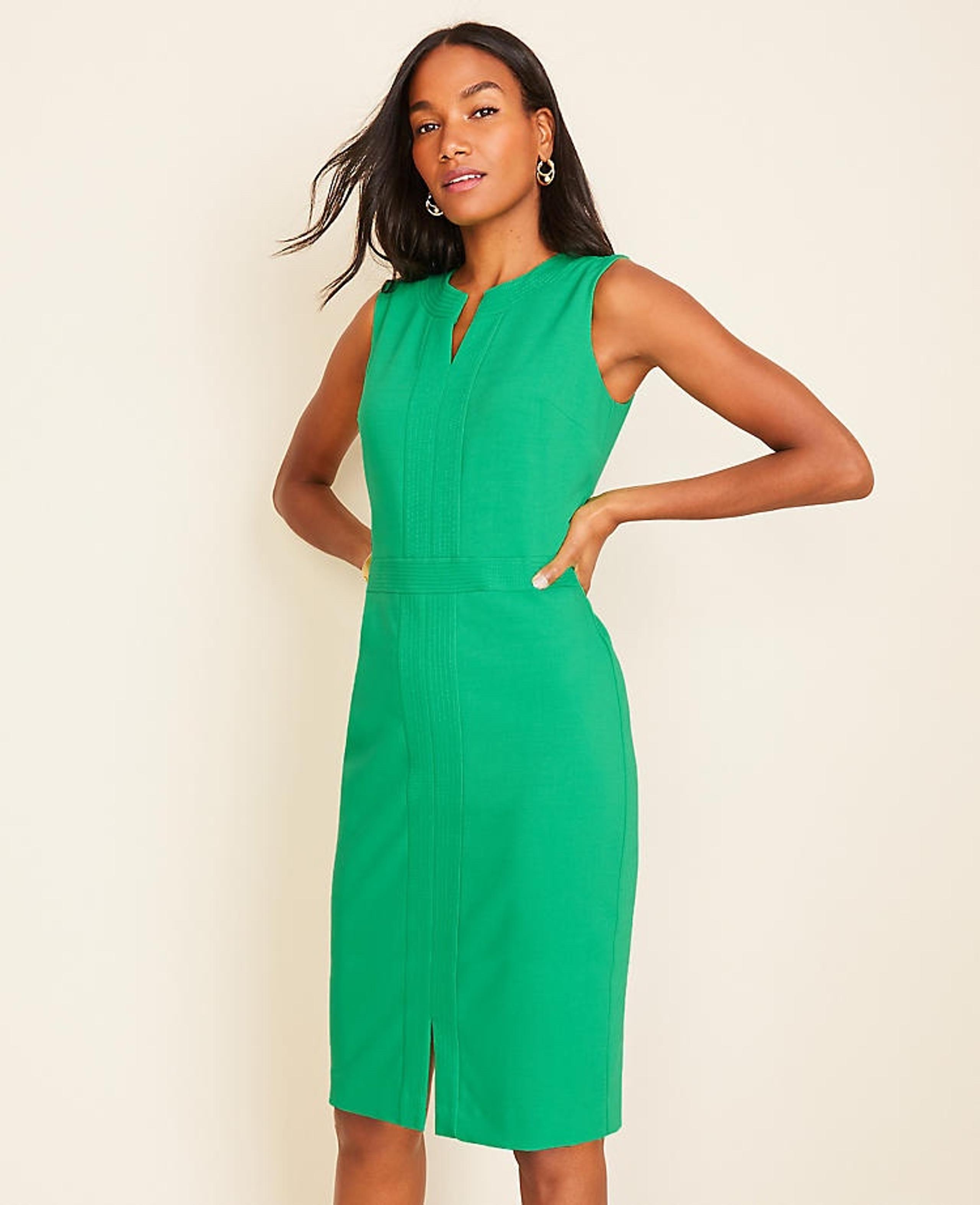 Ann Taylor Stitched Split Neck Sheath Dress size 2