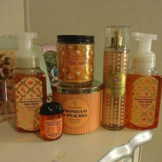 New Rare BBW Peach Prosecco Macaron Candles Hand Soap Spray Sanitizer Set