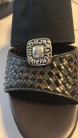 Item photo preview #9