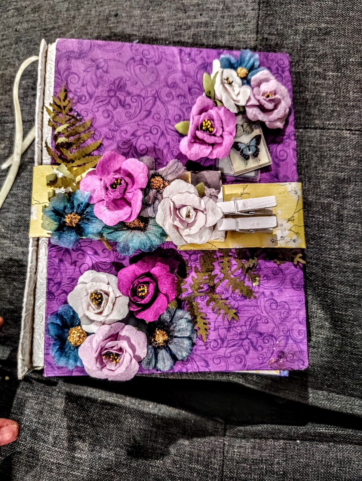 Floral mini album