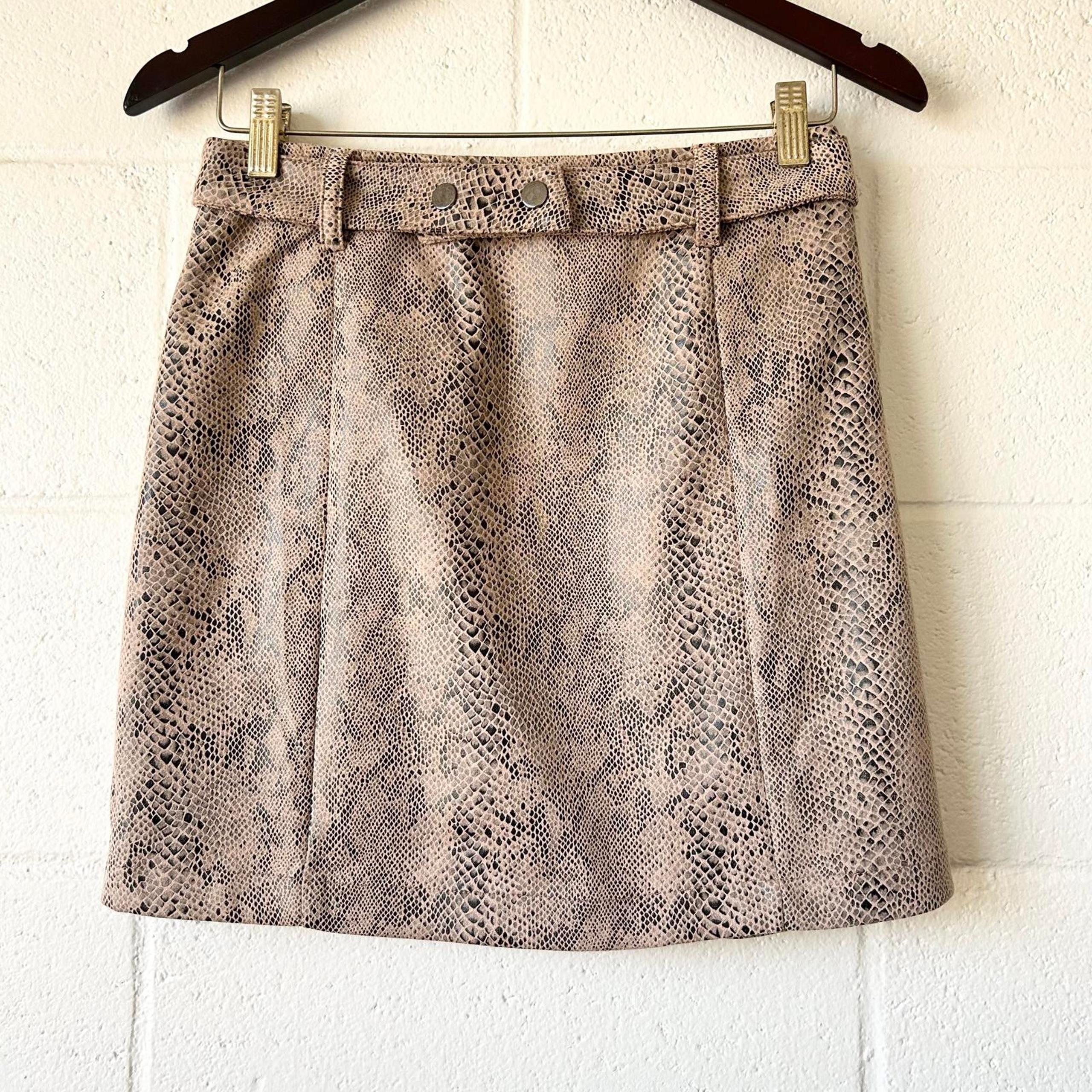 Haute Mode Animal Print Faux Leather Mini Skirt With Belt Women's Medium