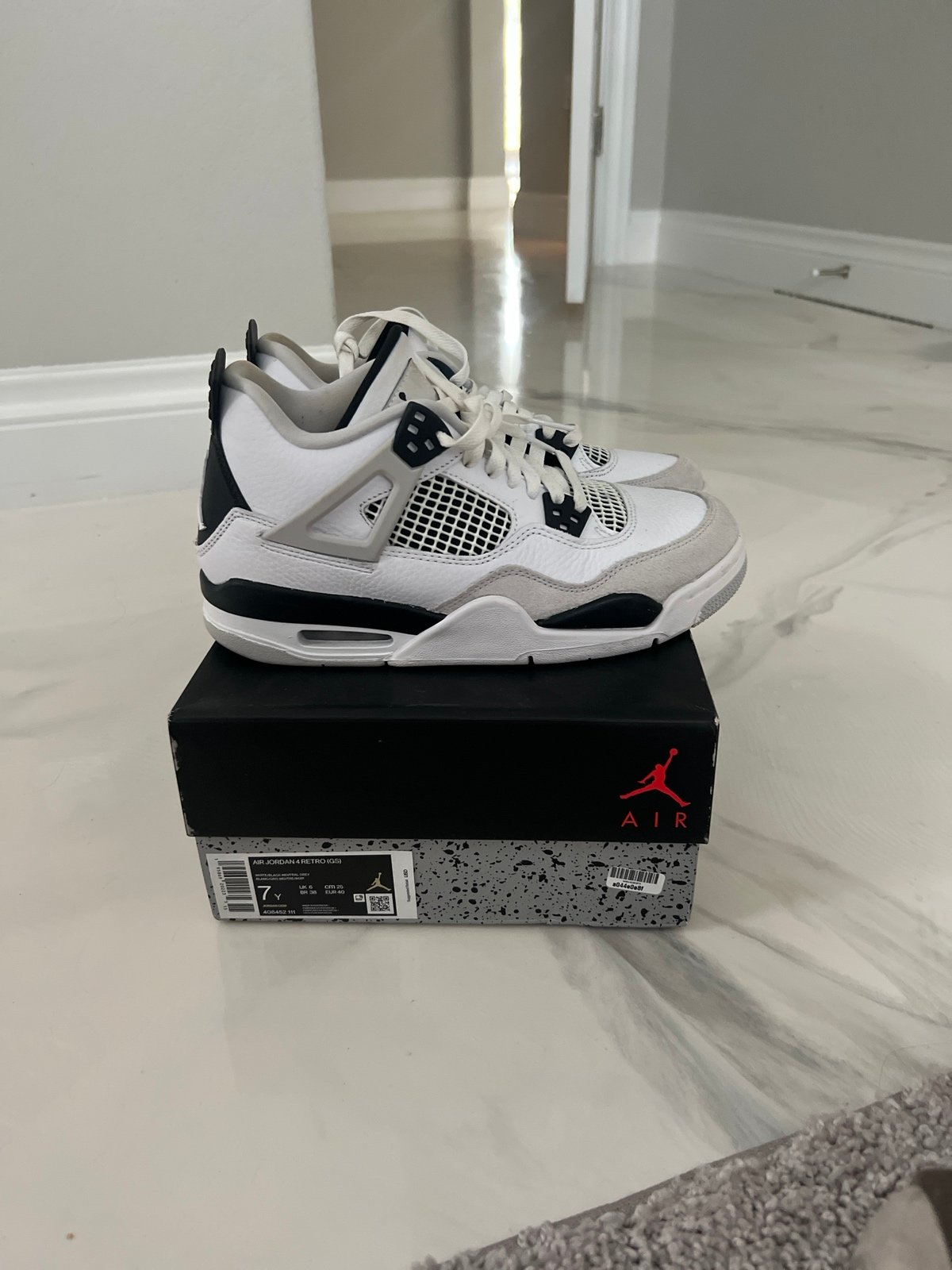 Jordan 4 military black