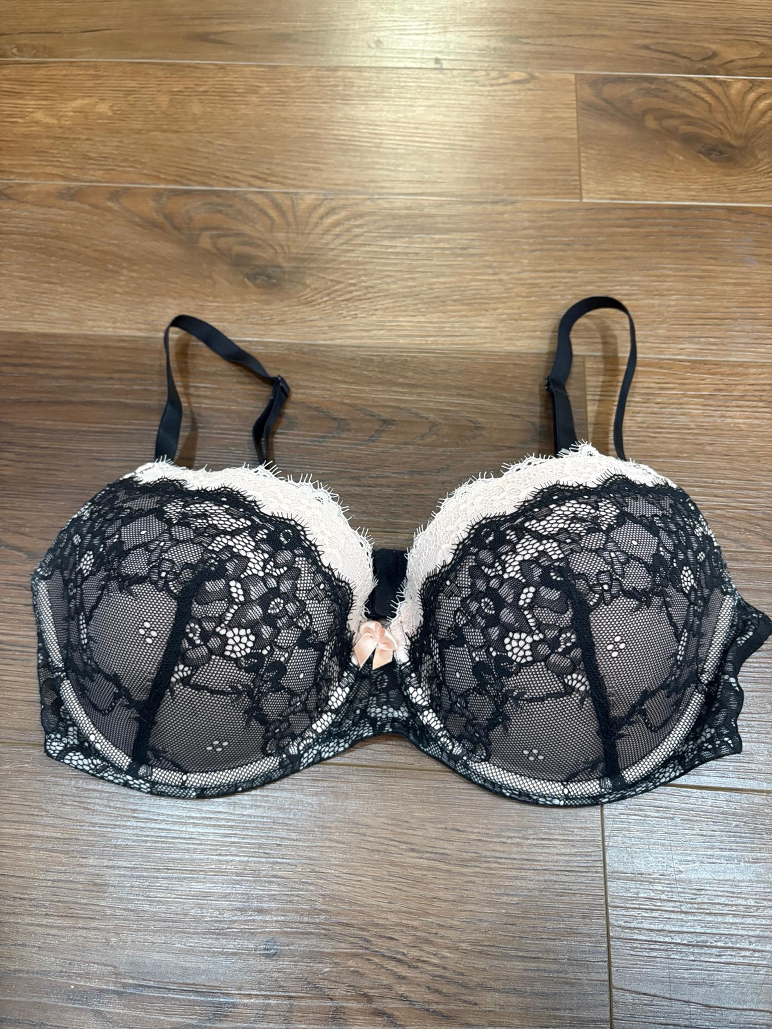 Adore Me Bra - 38DD - Black & Pink Lace - lingerie - Women’s Clothing