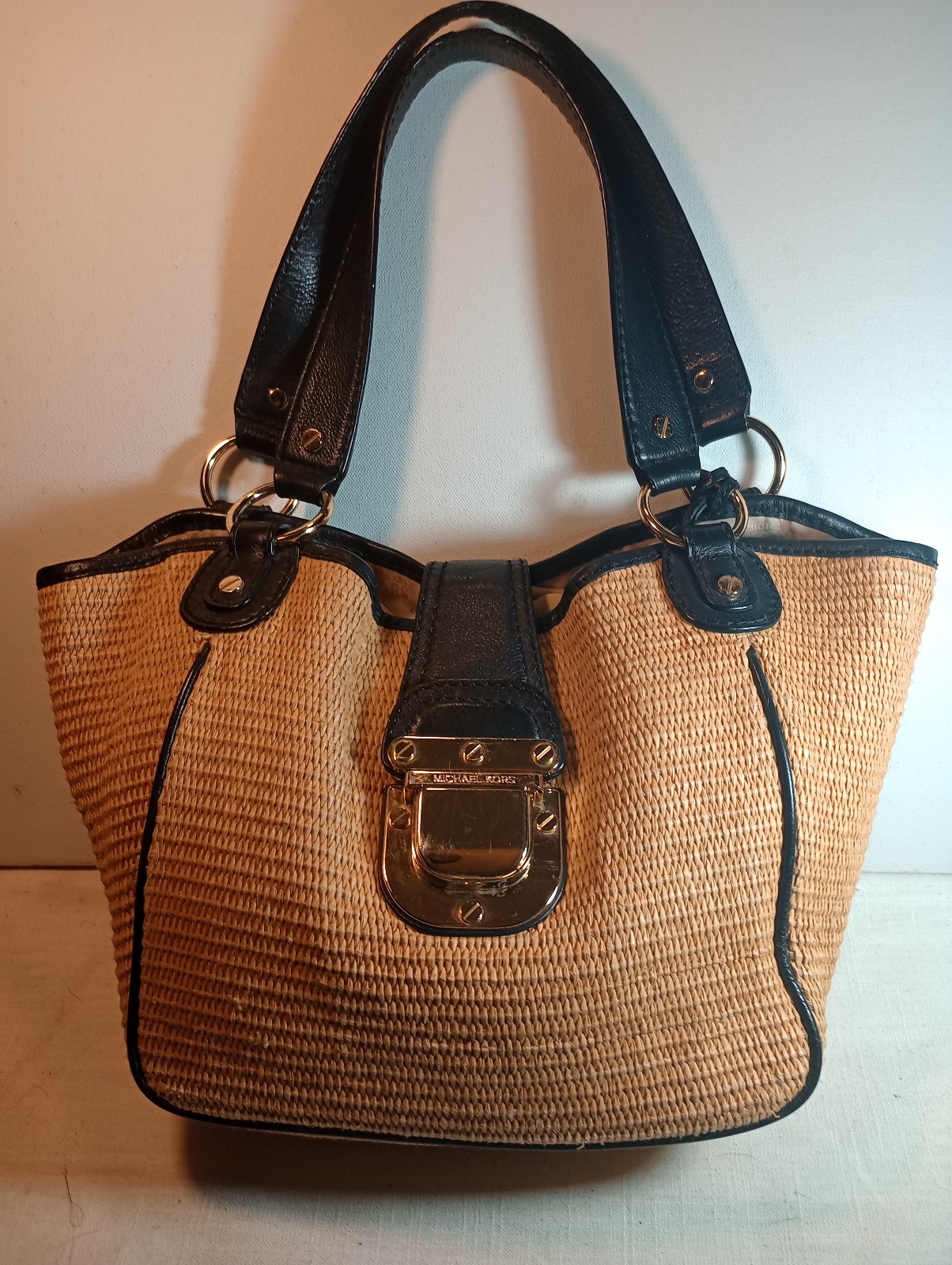 MICHAEL KORS CHARLTON NATURAL & BLACK TOTE