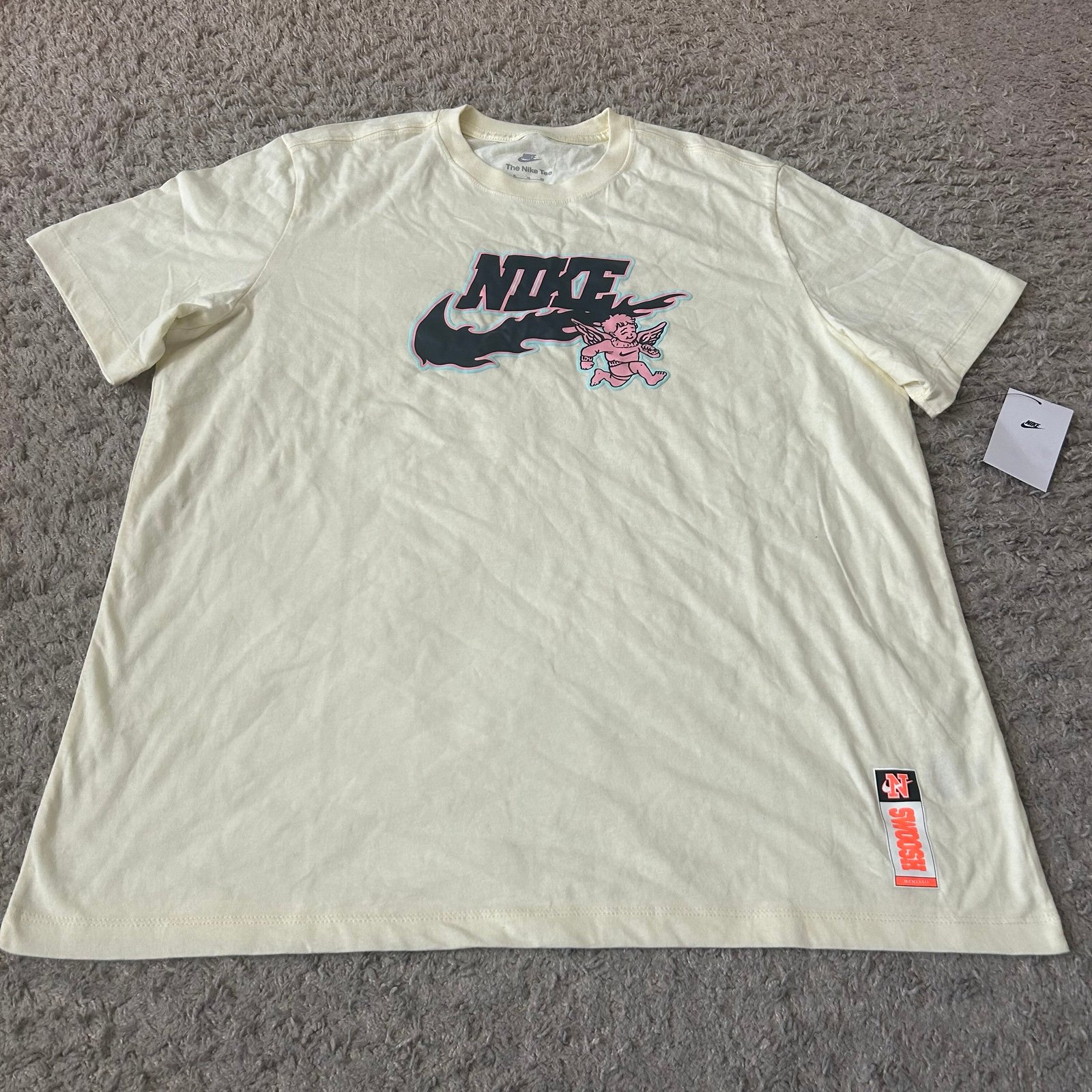 Men’s Nike Sportswear Angel Graphic Short Sleeve T-Shirt