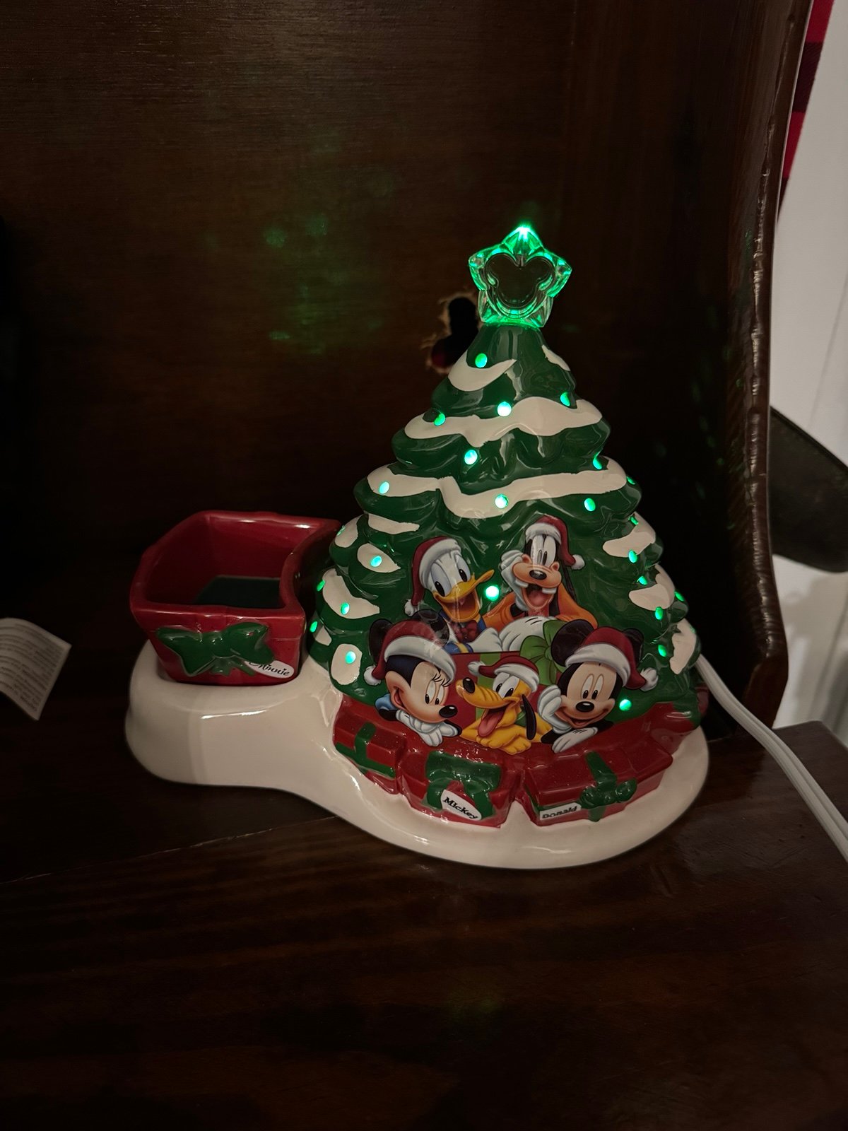 Scentsy Disney Christmas warmer