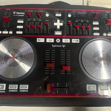 Vestax Typhoon DJ controller