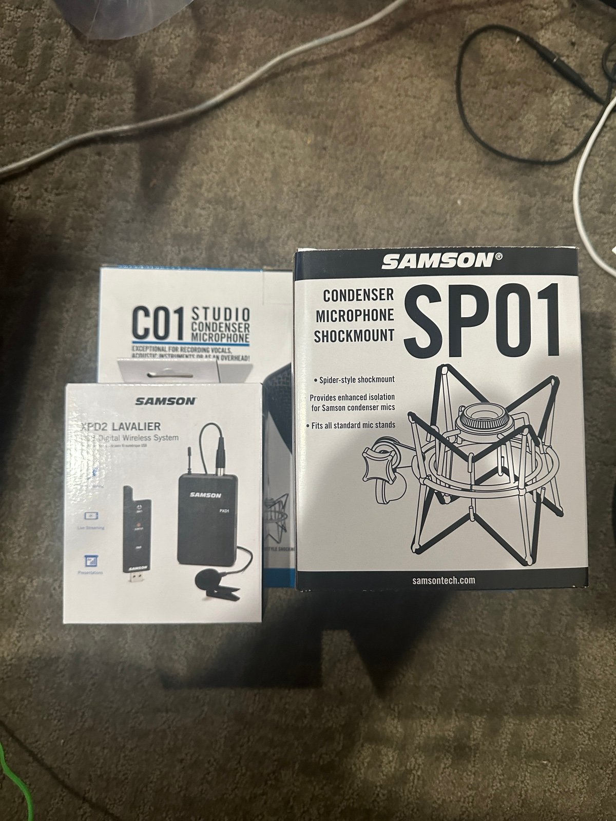 C01 Studio Condenser Microphone Combo With SP01 Condenser Shockmount And XPD2 La