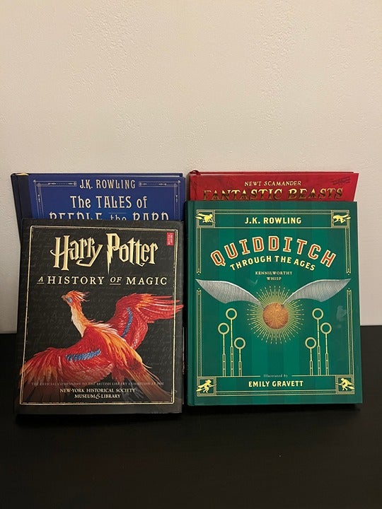 Harry Potter Illustrated Book Set