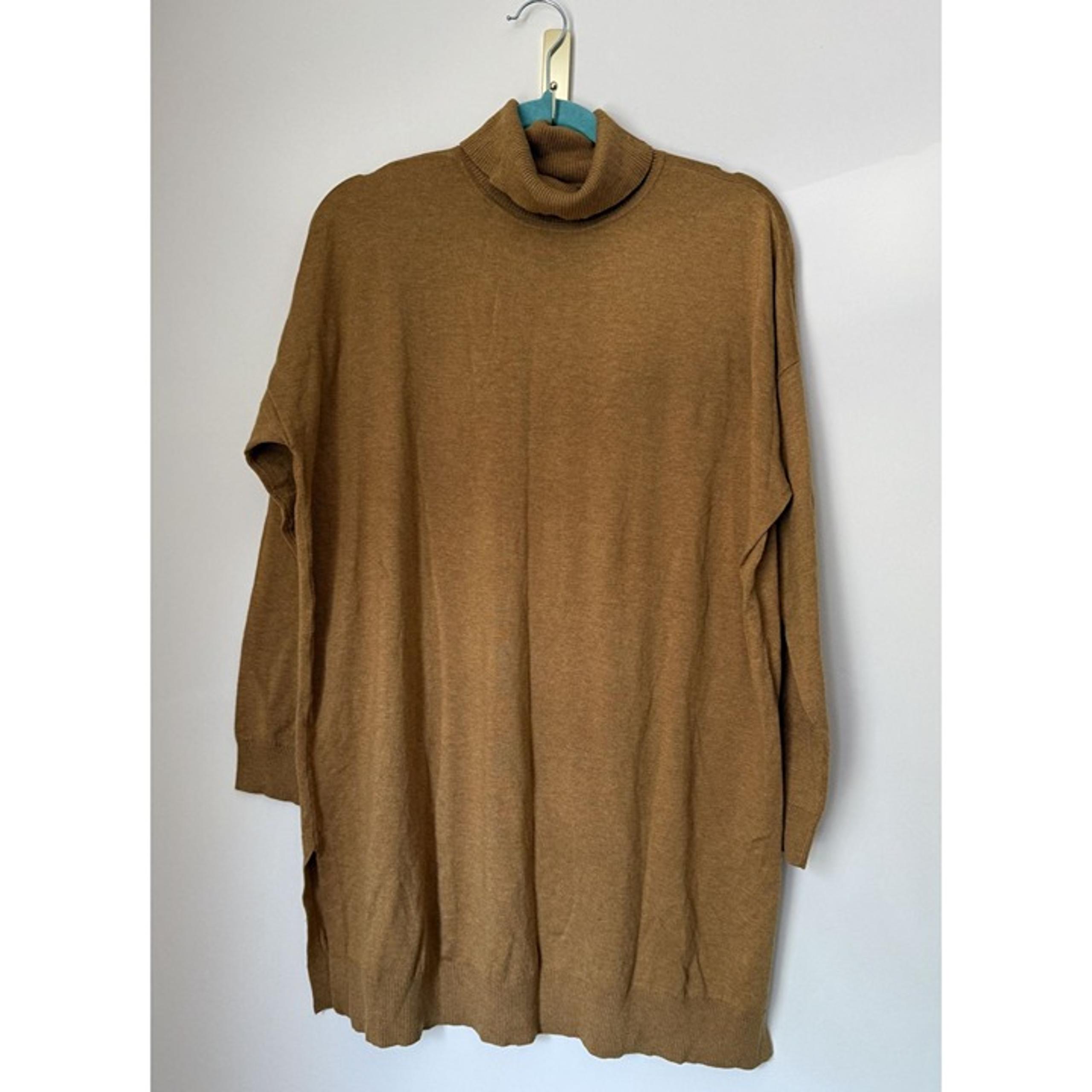 Eileen Fisher Women's Turtle Neck Side Slit Knit Sweater Size Large Minimalist