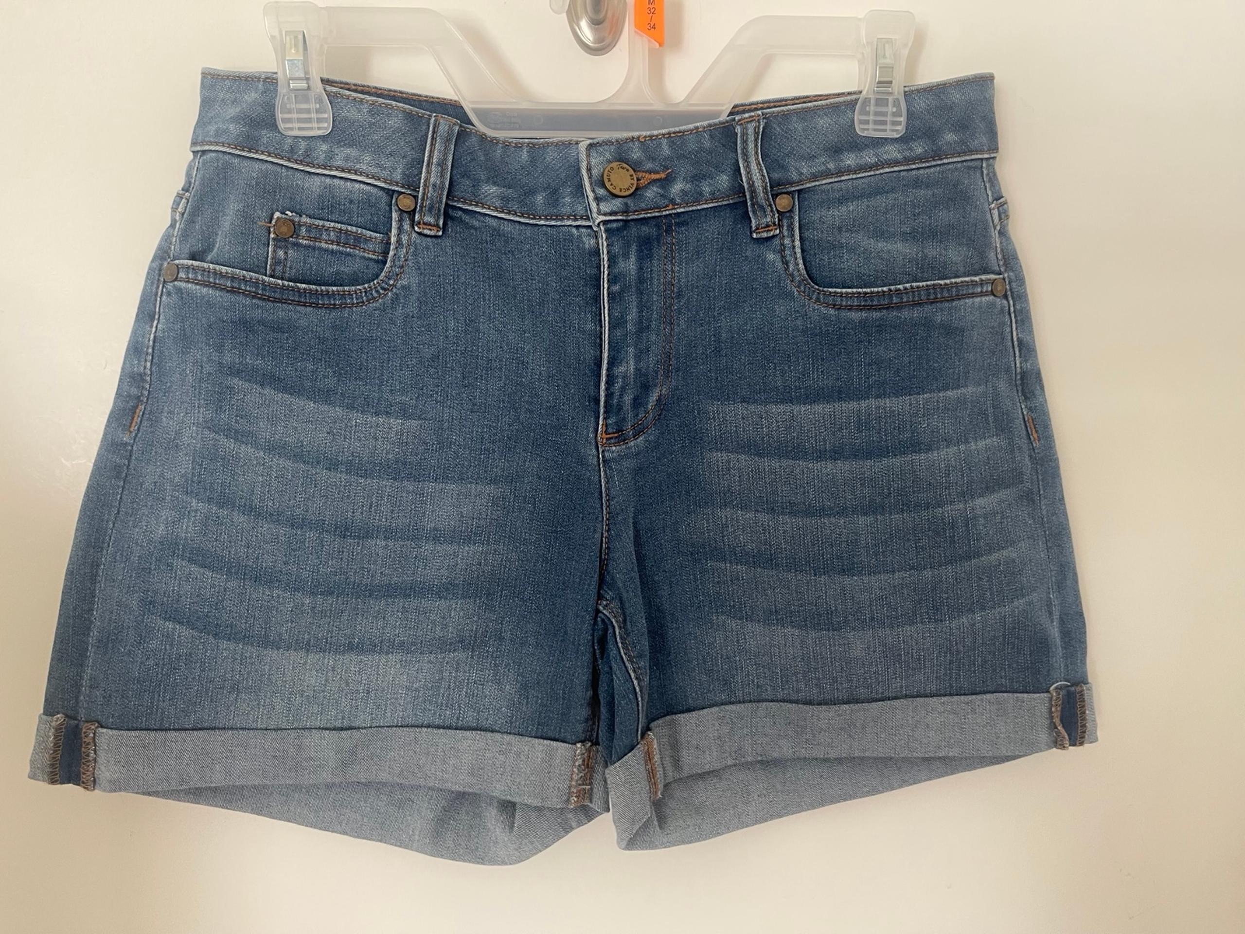 Two By Vince Camuto Jean Shorts Size 28/6