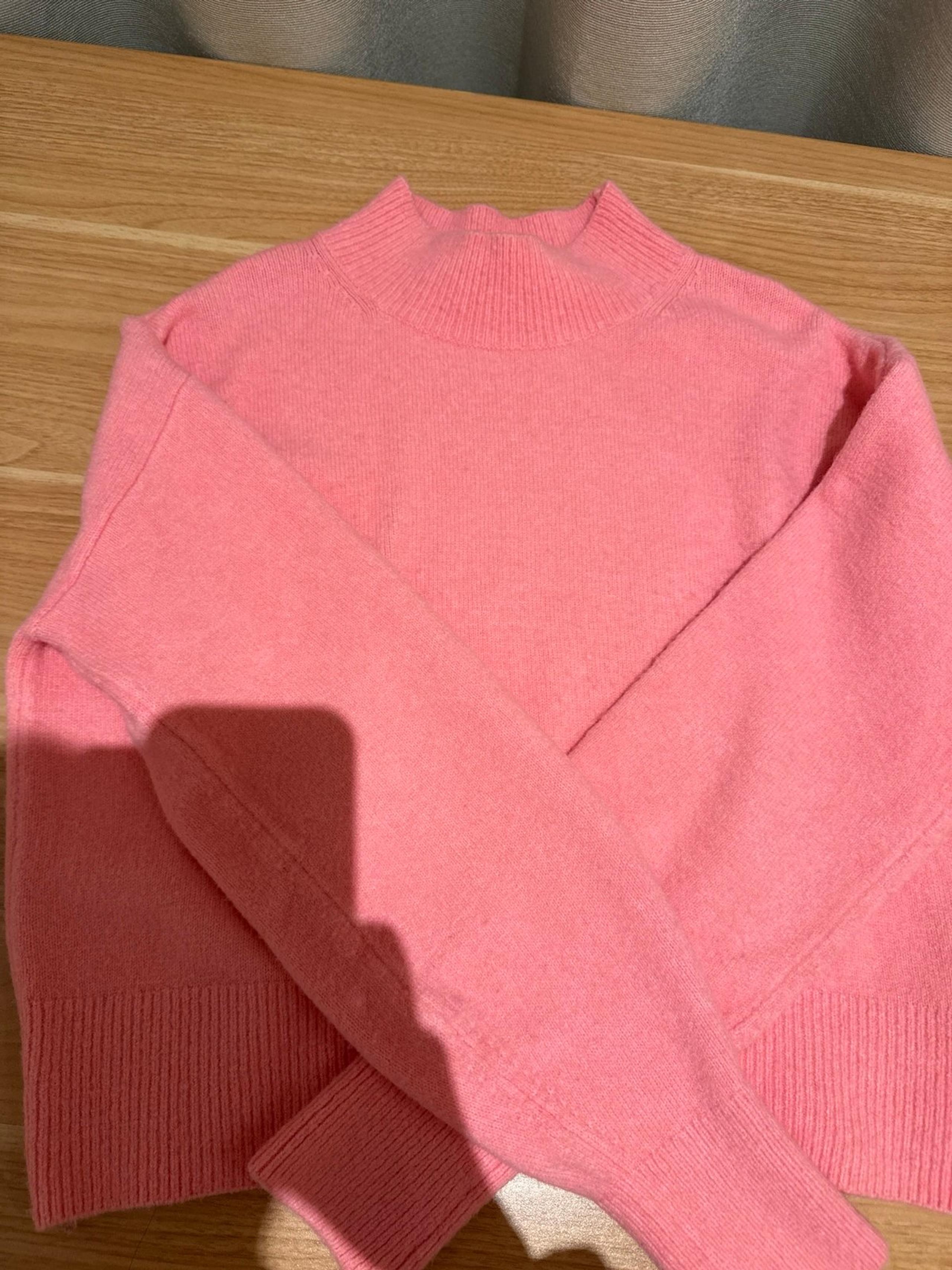 & Other Stories bubblegum pink puff sleeve mockneck sweater size small