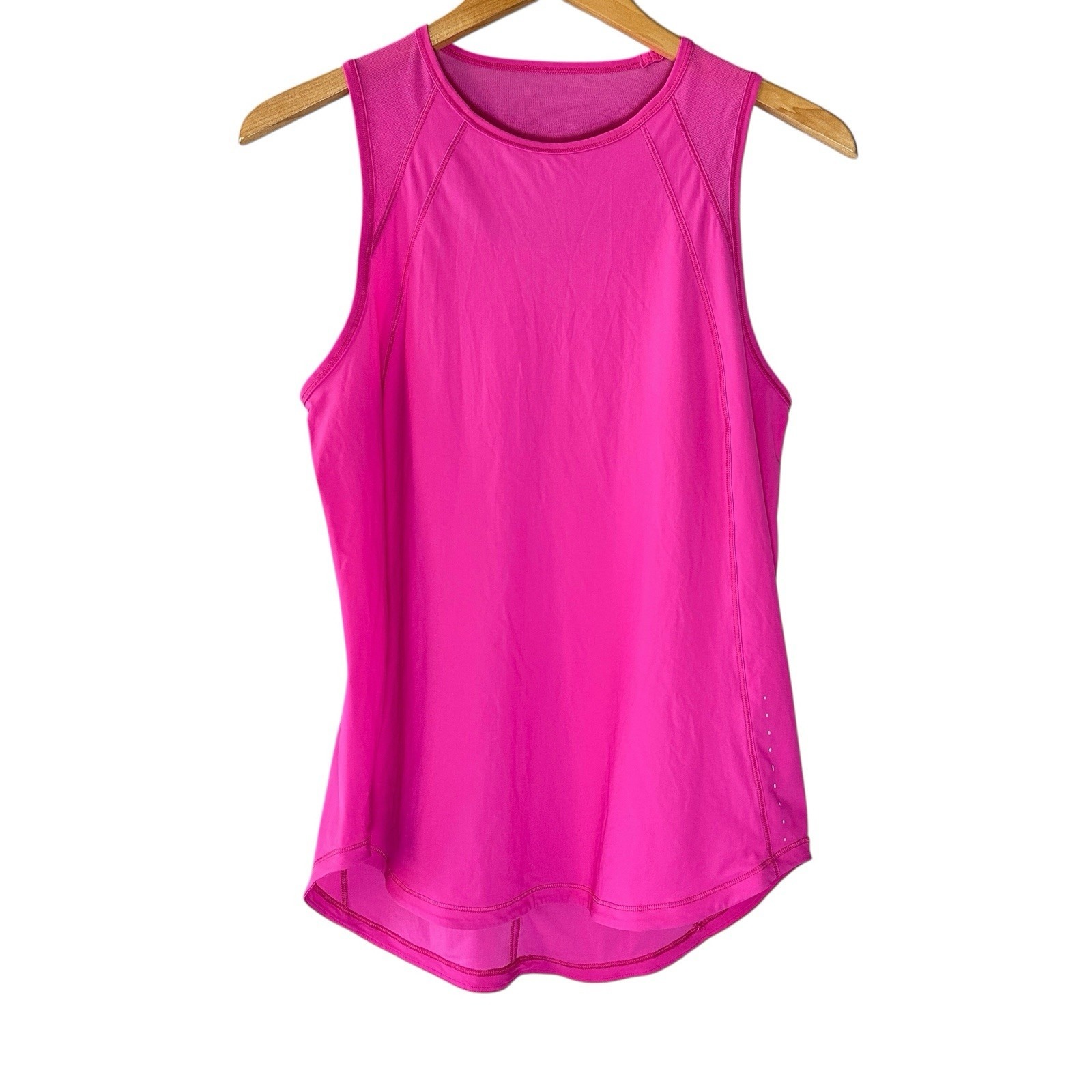Lululemon Women's Sculpt Tank Top Sonic Pink Size M Back Vent Mesh Workout Gym