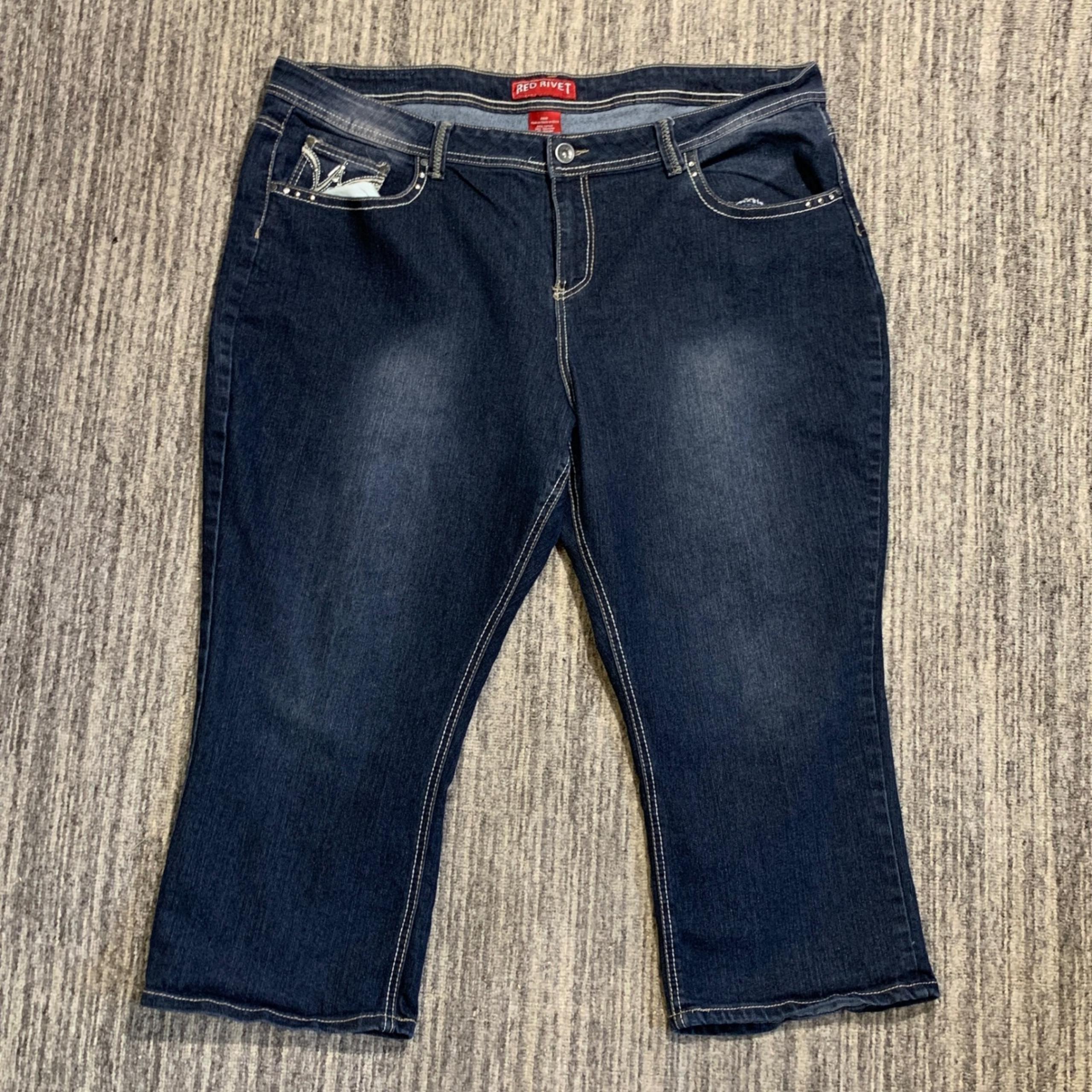 Red Rivet Denim Capri Jeans Embellished Dark Wash Plus Size 26W