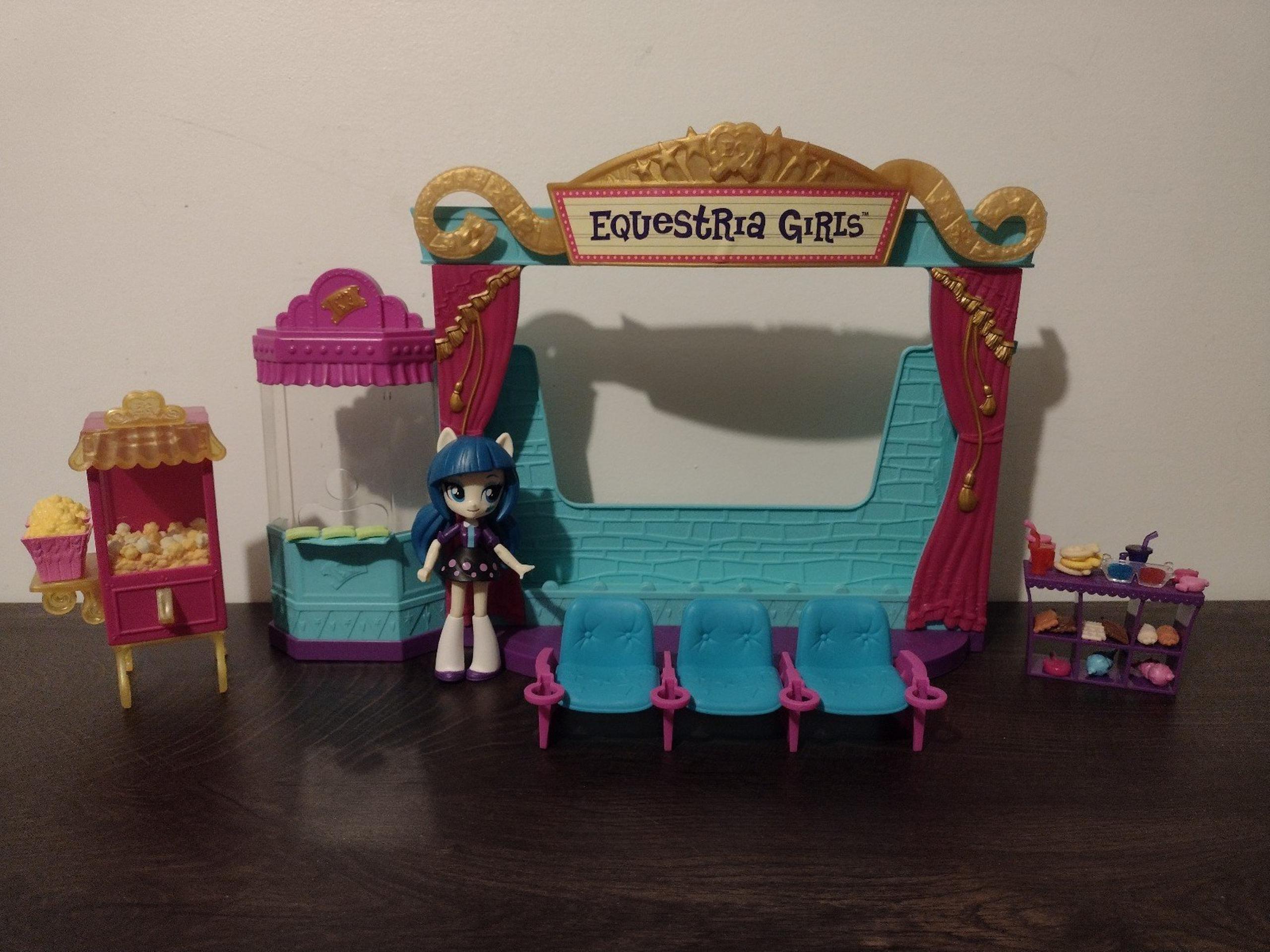 My Little Pony Equestria Girls Juniper Montage Mini Doll & Cinema Movie Theater