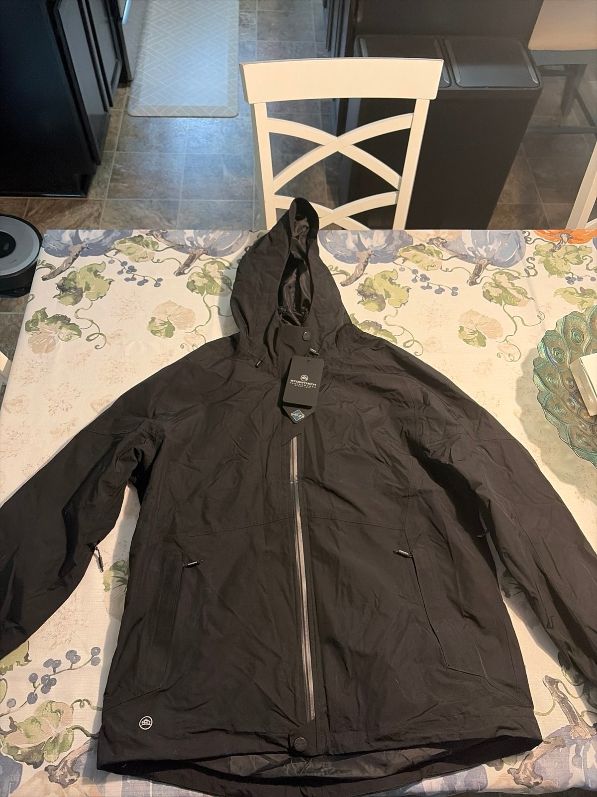 Women’s Stormtech waterproof lightning shell jacket