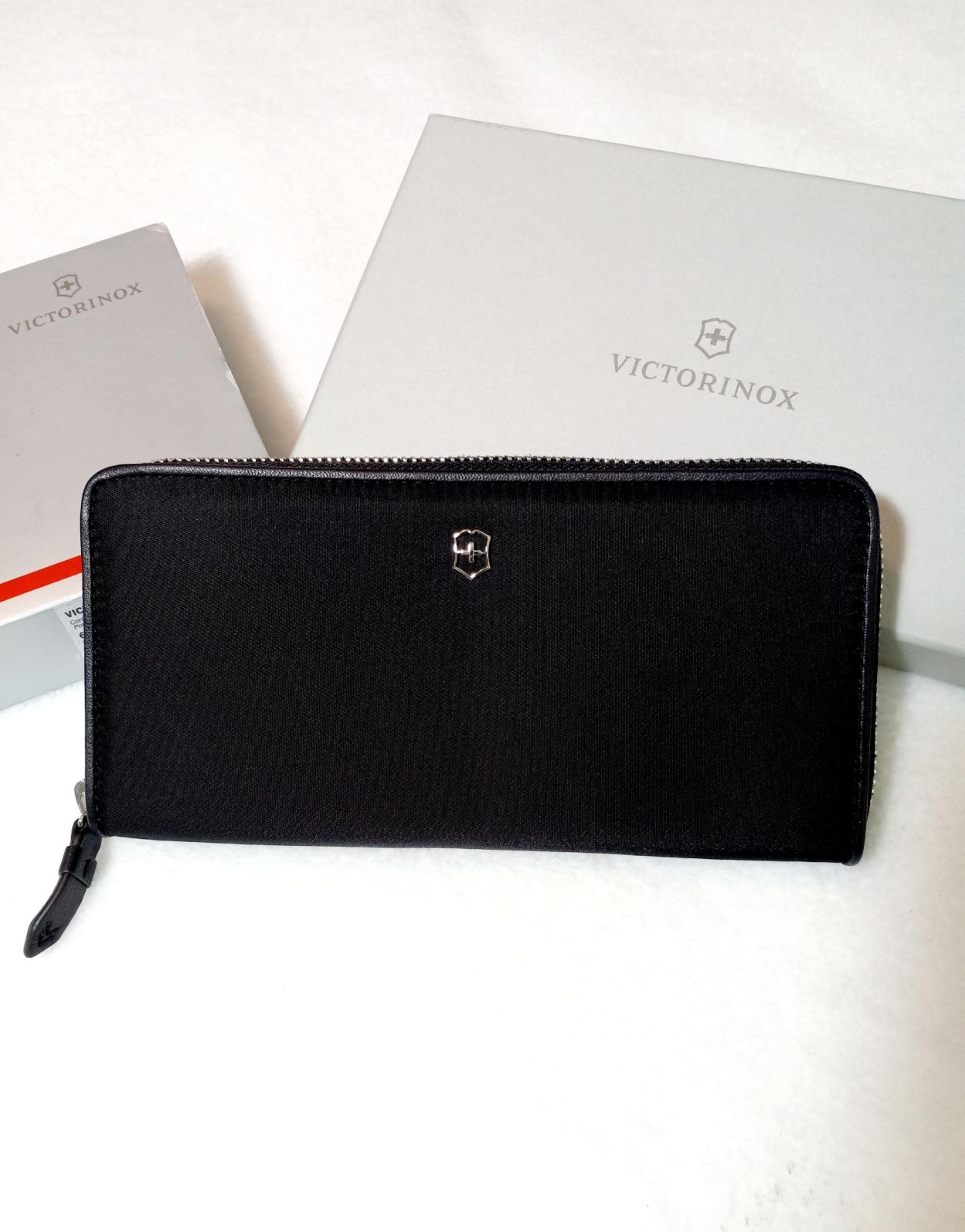 Swiss Army Continental Wallet Victoria 2.0 black women