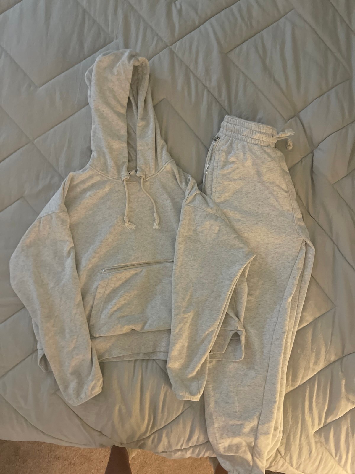 Nike jogger set women’s