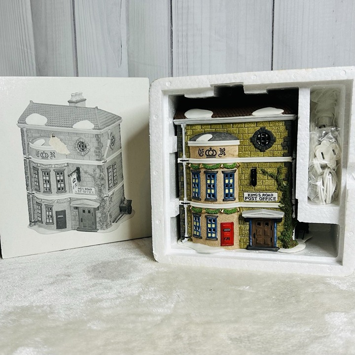 Dept 56 Dickens Heritage Village Kings Road Post Office 5801-7 Box & Light NEW