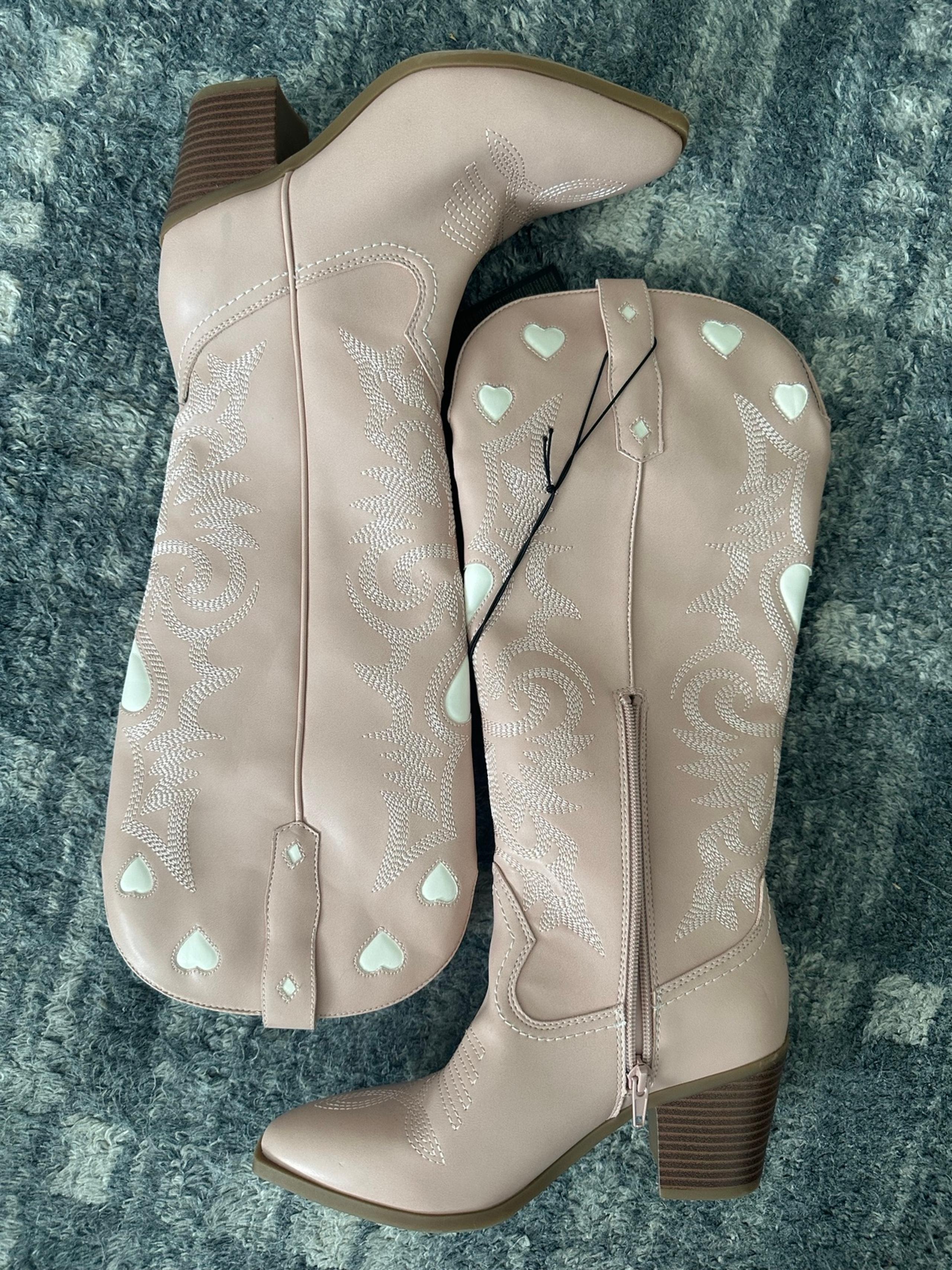 Faux Leather Heart Cowboy Boots
