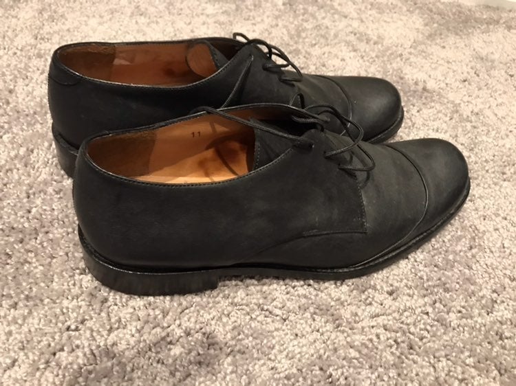 Used John Varvatos dress shoe