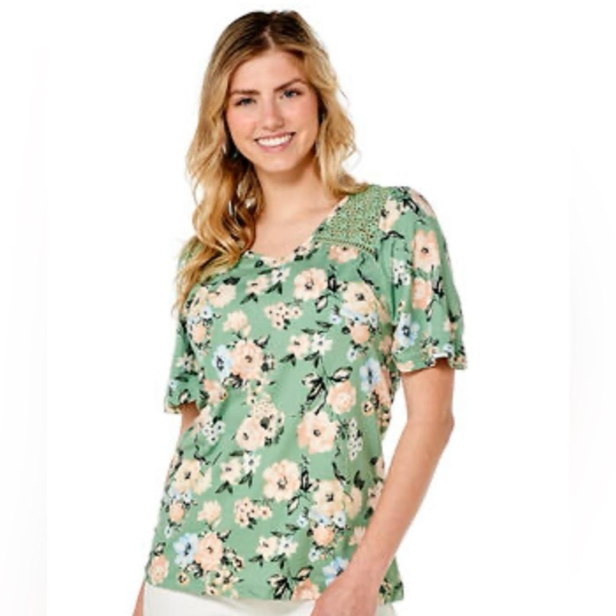 Absolutely Famous short sleeve basil floral crochet blouse
