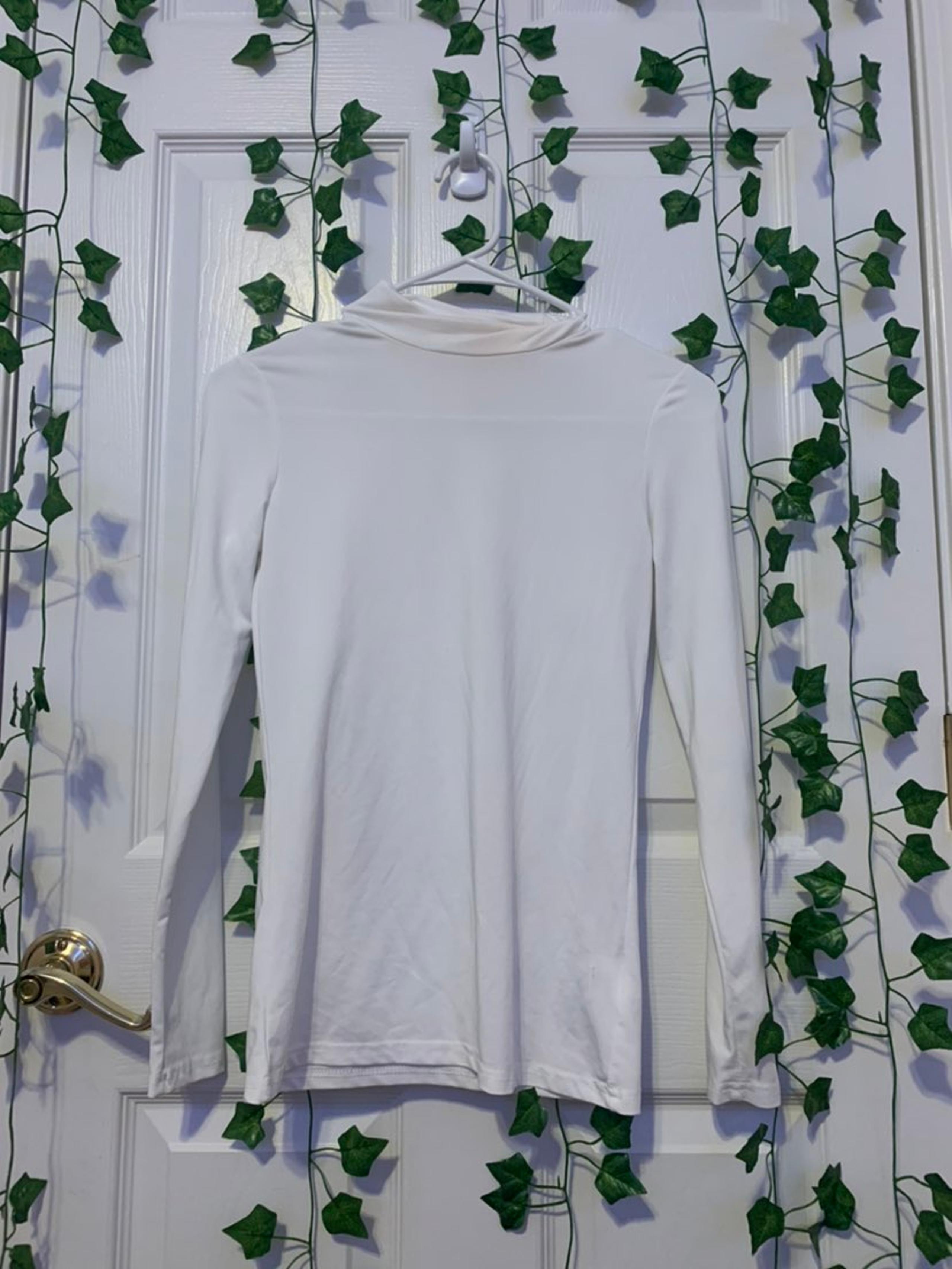 SHEIN White Mock Neck