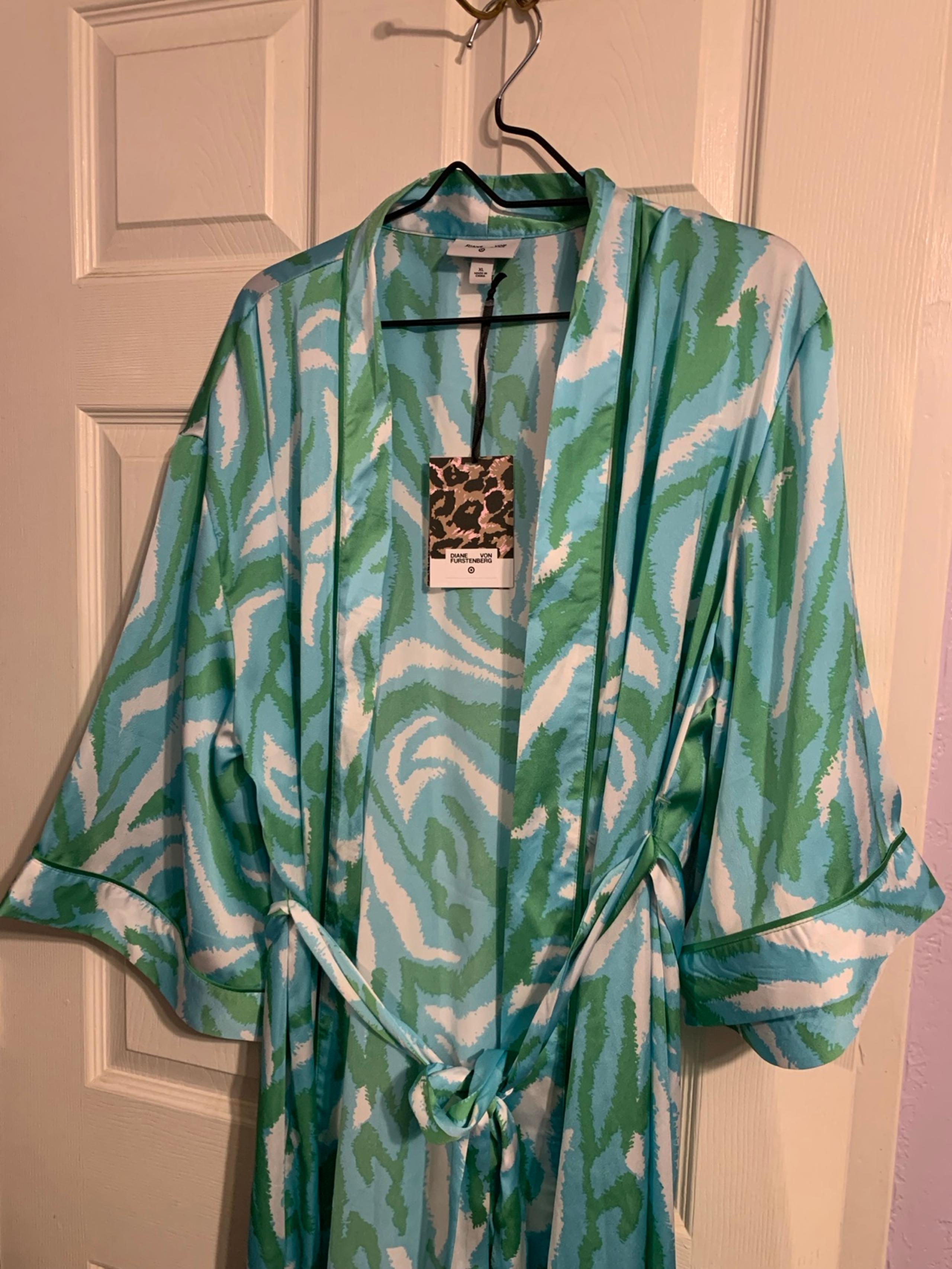 diane von furstenberg Target satin robe zebra XL