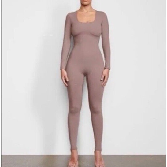 SKIMS All-In-One Scoop Neck Long Sleeve Onsie Jumpsuit Umber 4X
