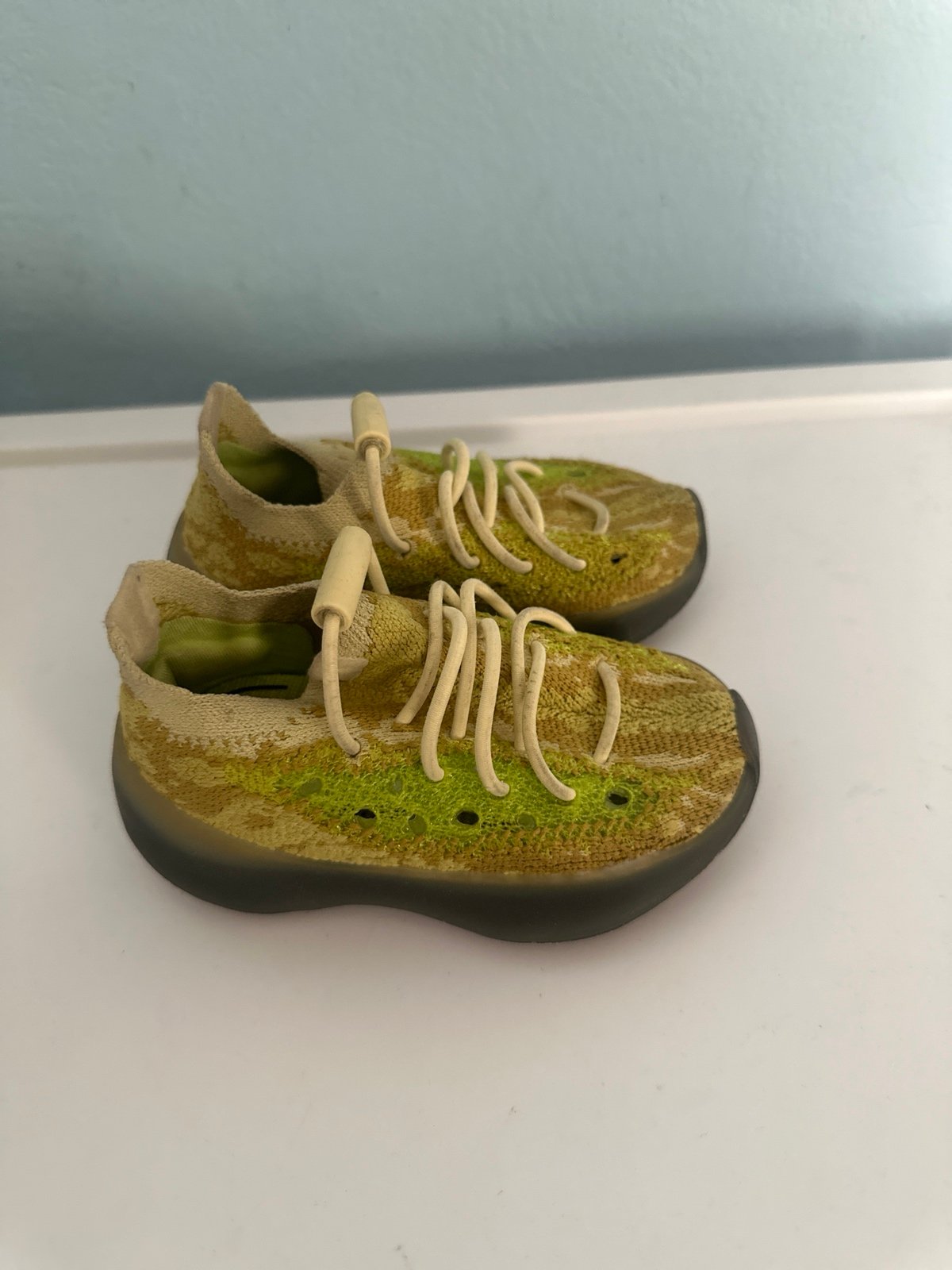 Yeezy 700 5k