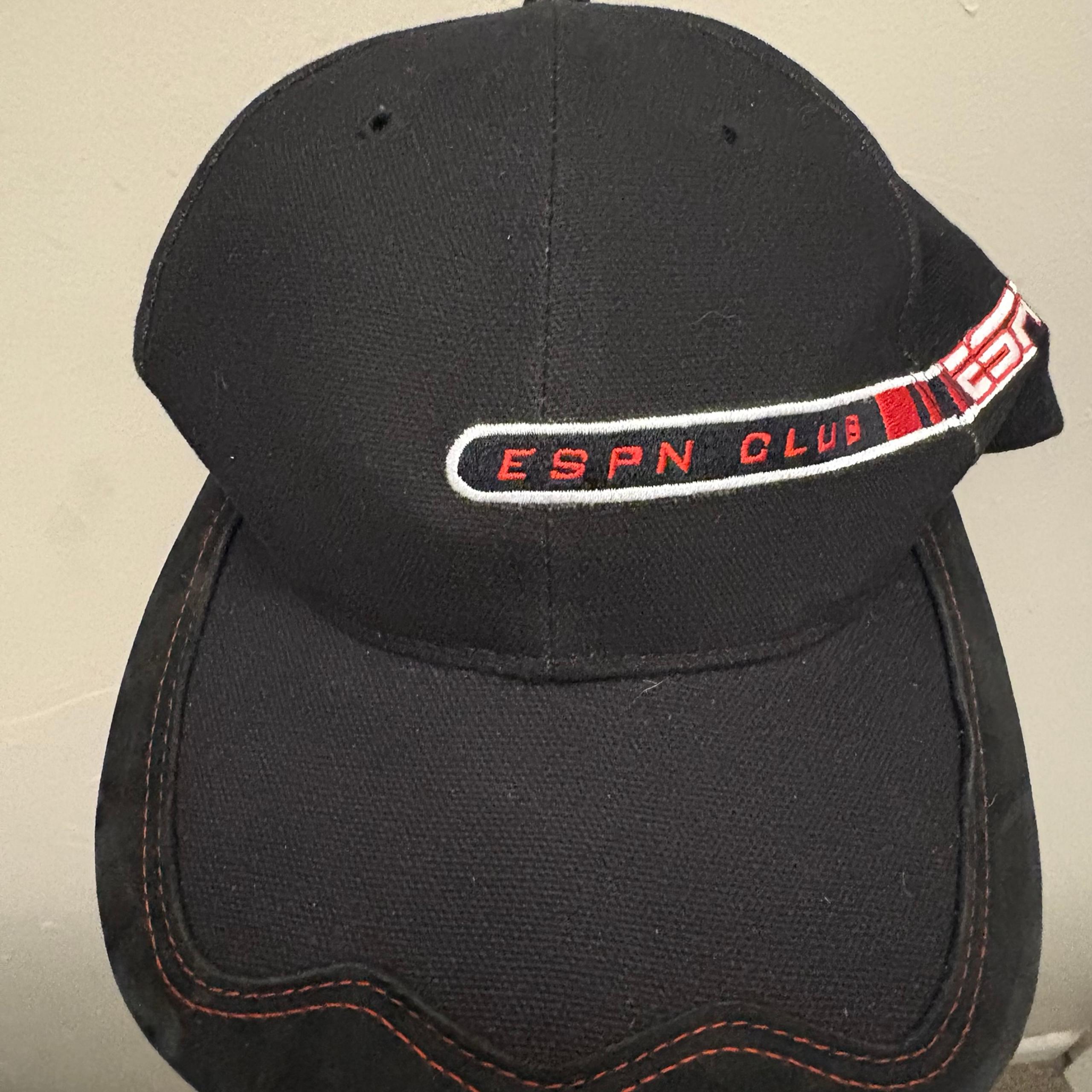 ESPN Club Walt Disney World Flex one size Hat Cap Baseball Men Women Black Red