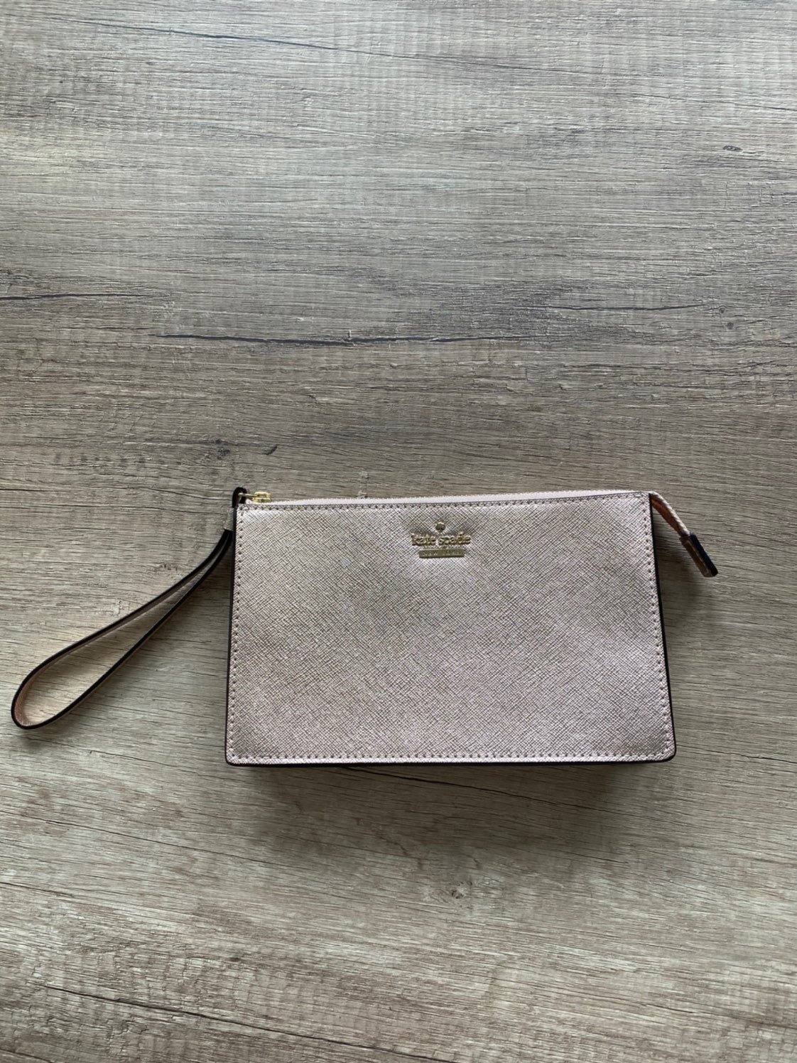 Kate Spade Leila Wristlet