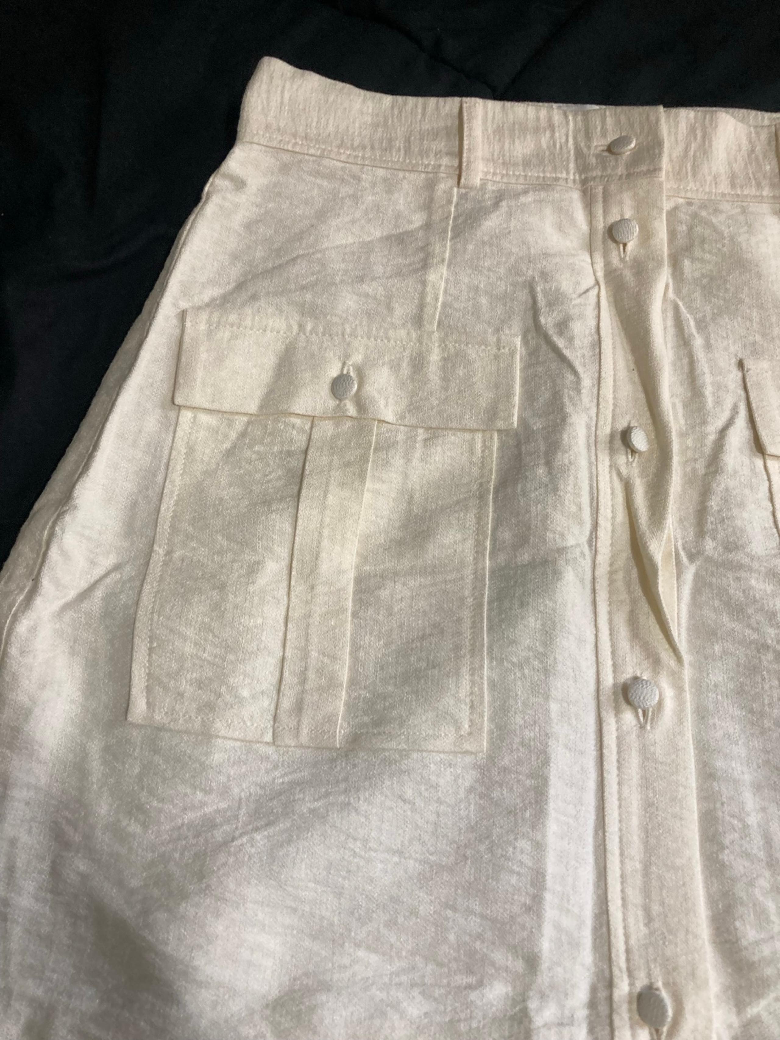 Button Front White Cargo Mini Skirt Women’s size 4 - ASOS
