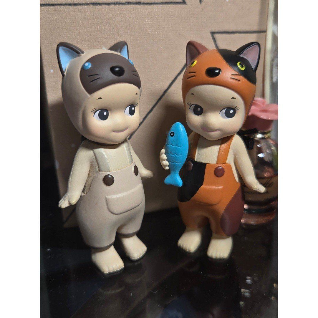 Lot of 2 sonny angel cat life series toy decor