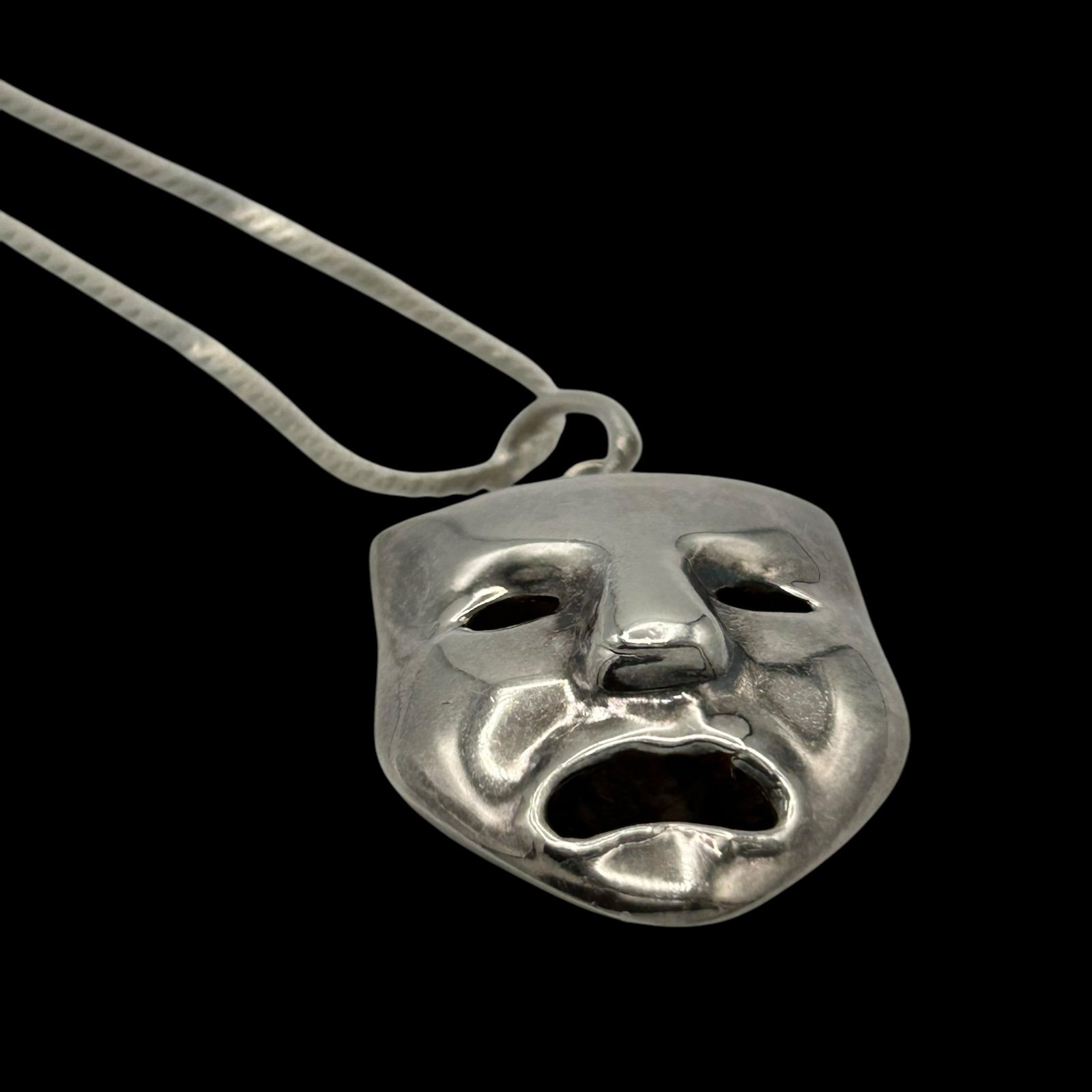 【売り切り御免！】 Vintage Sterling Mask Tragedy Sided Two Comedy Silver アクセサリー