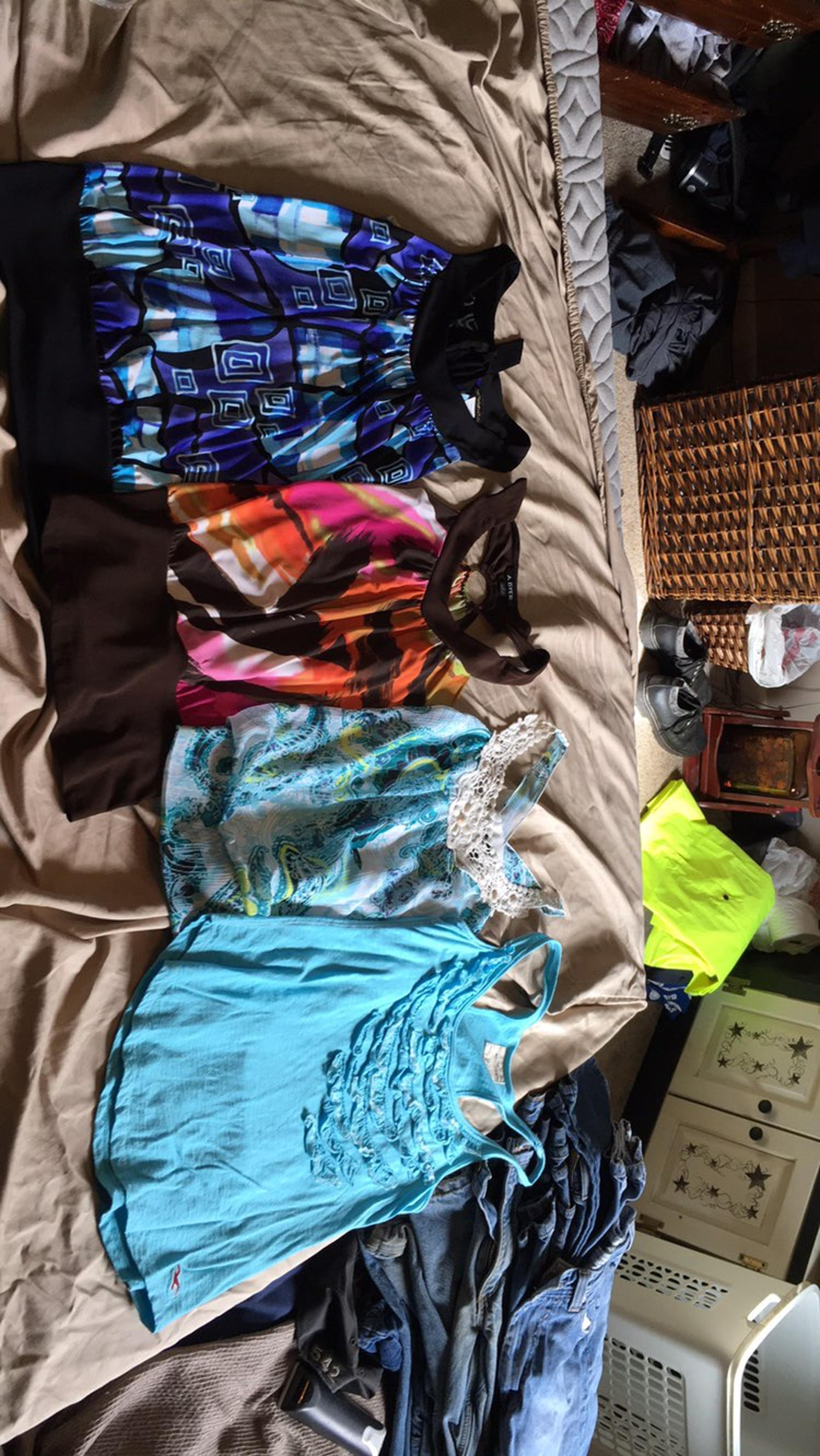 A Byer Tank Tops