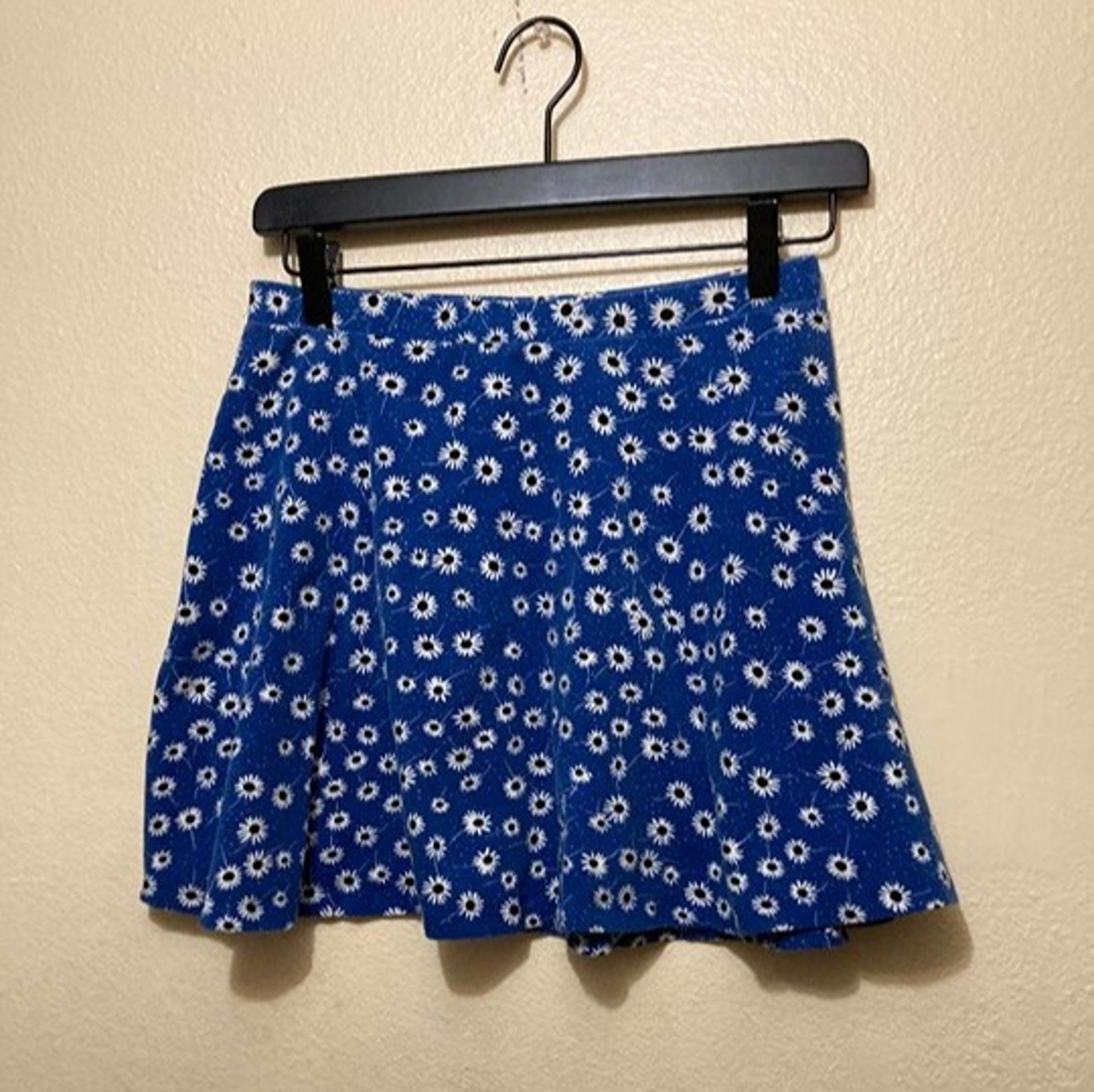 Lily White Women's Blue/Black Floral Elastic Waist Fit & Flare Mini Skirt Size M
