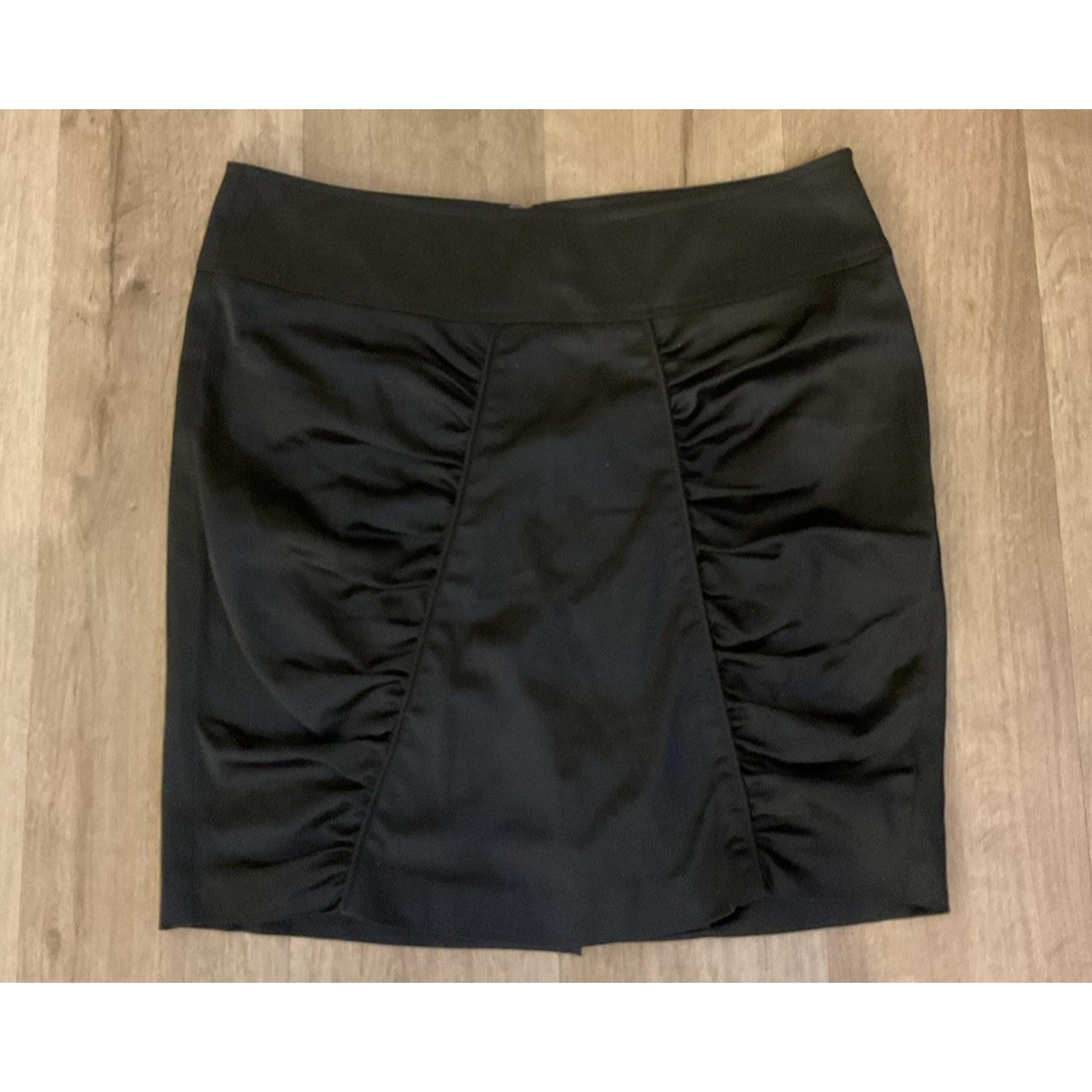 B2B Bebe Mini Skirt, Ruched Detail, Size Medium