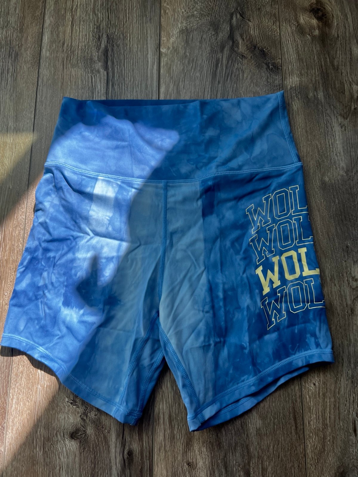Darc Sport woman shorts size Small