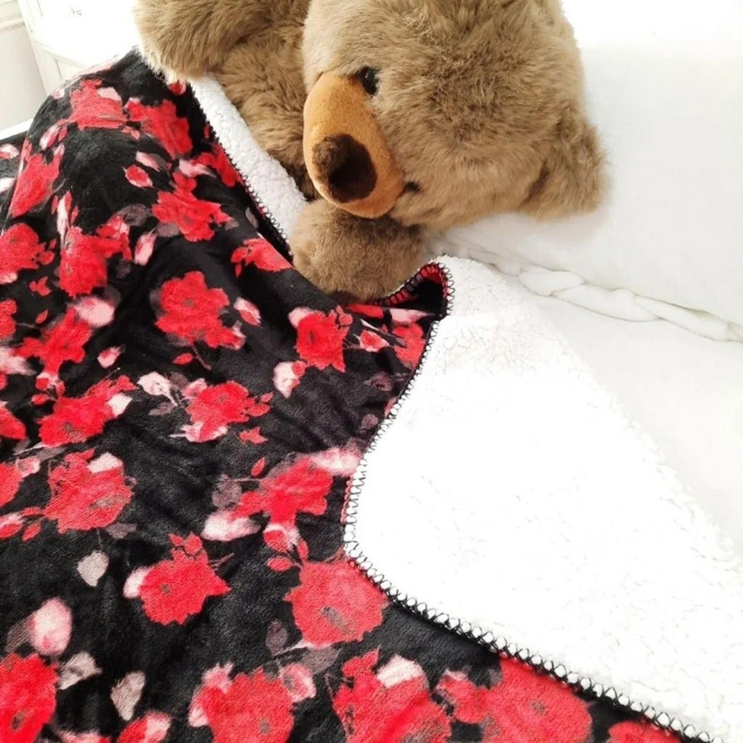 NEW Victoria's Secret Sherpa Roses Blanket