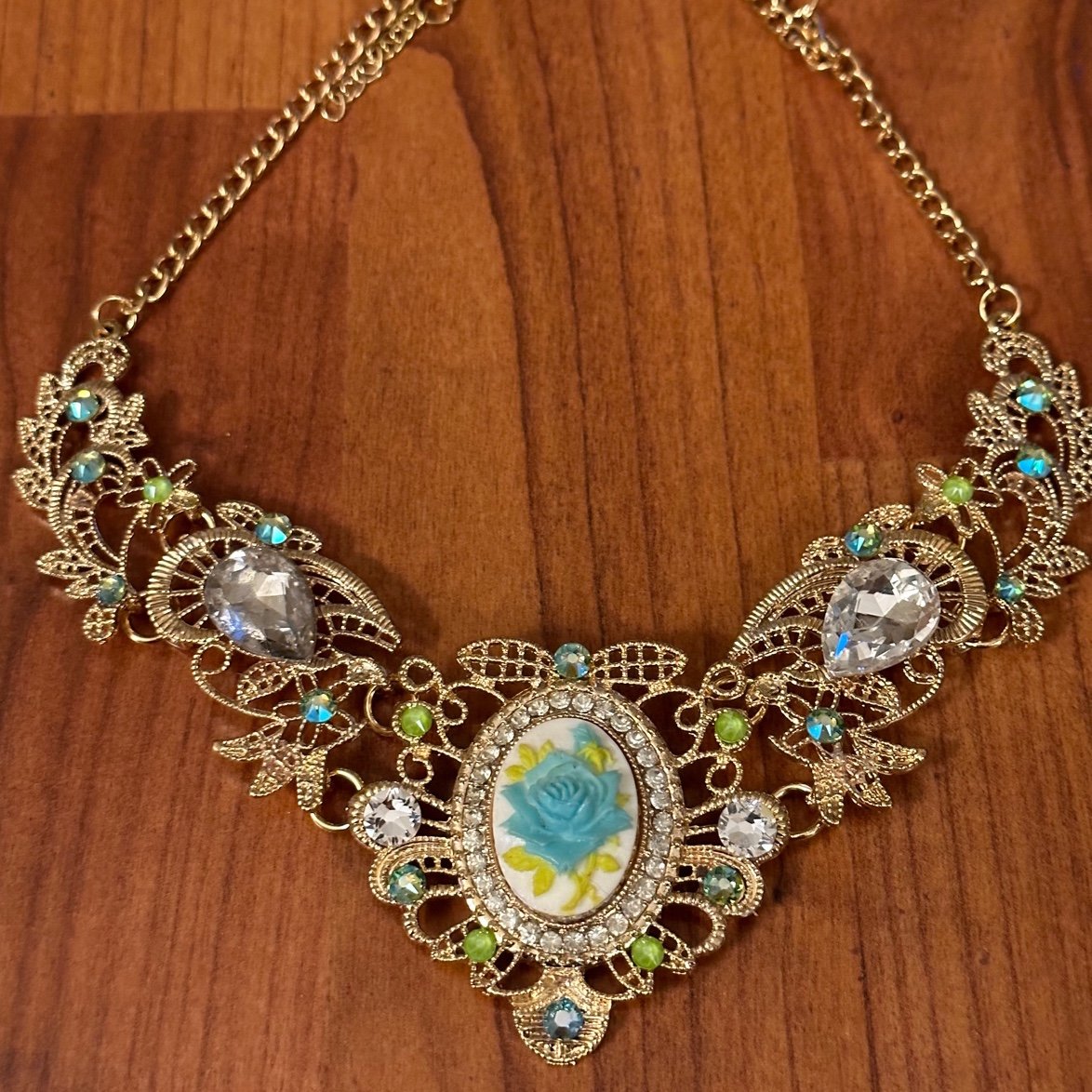 Victorian Style Sky shops Blue Rose Cameo/Crystal Choker