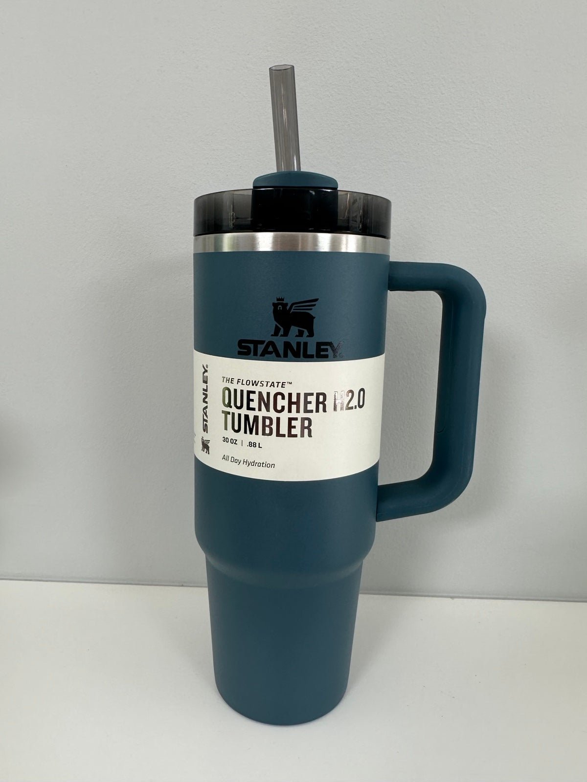 Stanley 30oz BLUE SPRUCE FlowState Quencher Tumbler NEW Annual Color NWT