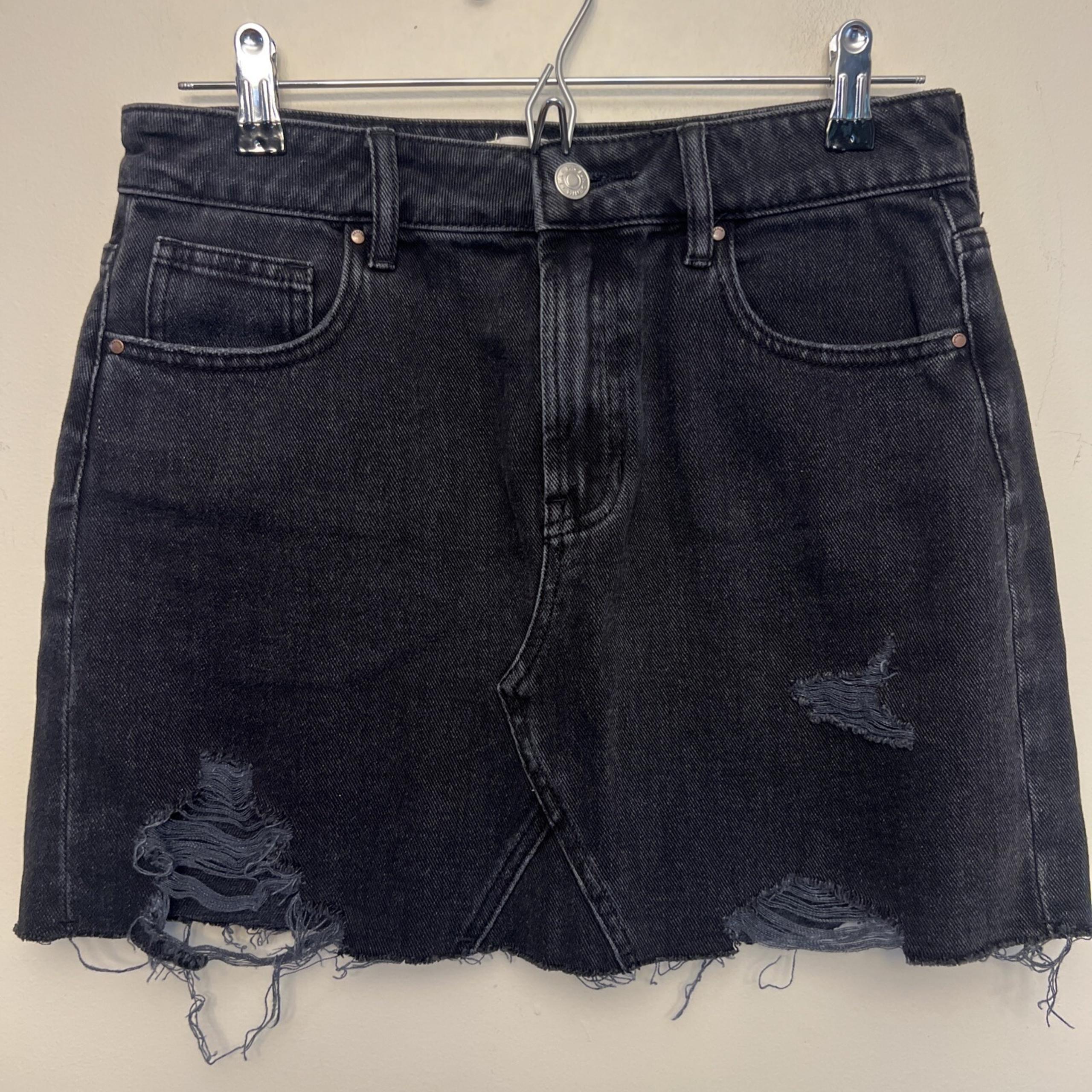 PacSun women's mini Jean skirt, small, black jean